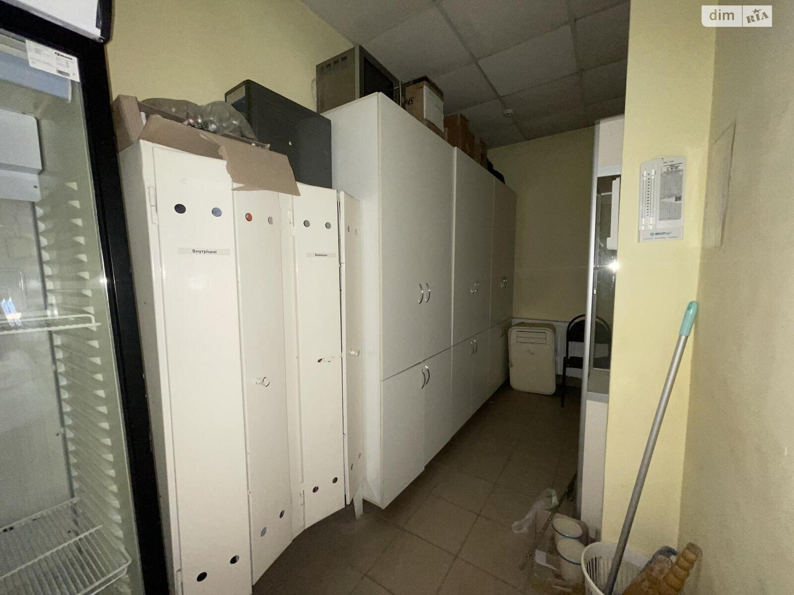 Коммерческое помещение в Тернополе, сдам в аренду по 15-го Апреля улица, район Бам, цена: 25 000 грн за объект фото 1 Коммерческое помещение в Тернополе, сдам в аренду по 15-го Апреля улица, район Бам, цена: 25 000 грн за объект фото 1