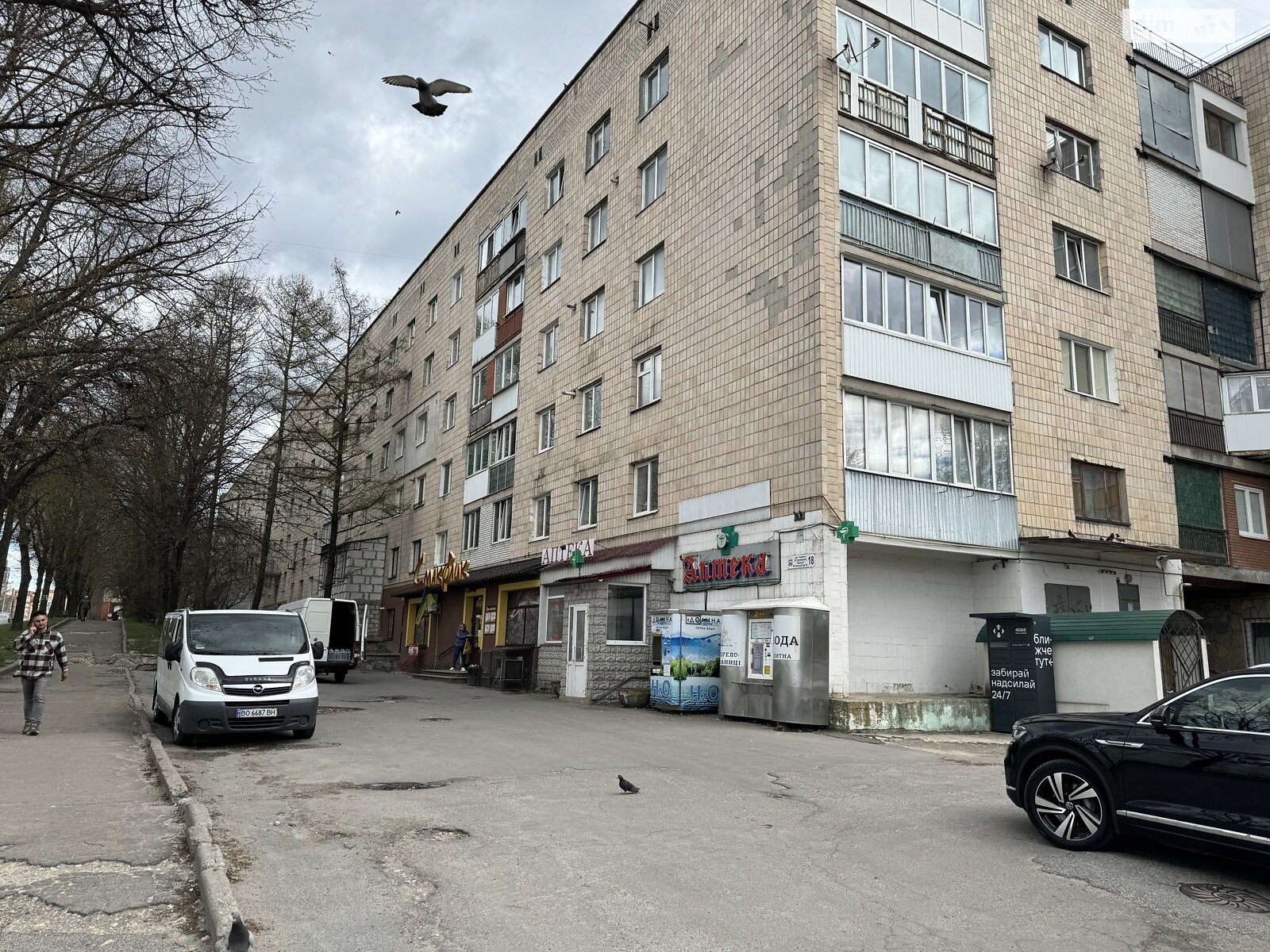Комерційне приміщення в Тернополі, здам в оренду по Тарнавського Мирона Генерала вулиця, район Бам, ціна: 25 000 грн за об’єкт фото 1 Комерційне приміщення в Тернополі, здам в оренду по Тарнавського Мирона Генерала вулиця, район Бам, ціна: 25 000 грн за об’єкт фото 1