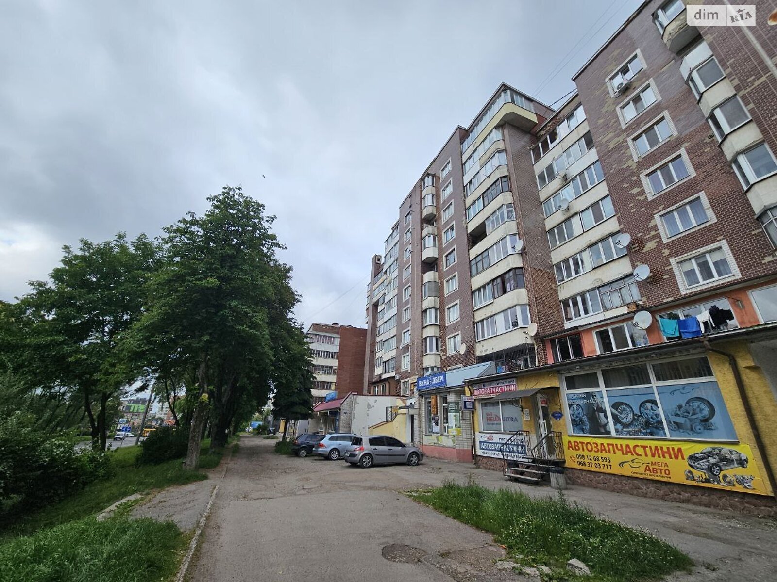 Комерційне приміщення в Тернополі, здам в оренду по Злуки проспект, район Бам, ціна: 6 500 грн за об’єкт фото 1 Комерційне приміщення в Тернополі, здам в оренду по Злуки проспект, район Бам, ціна: 6 500 грн за об’єкт фото 1