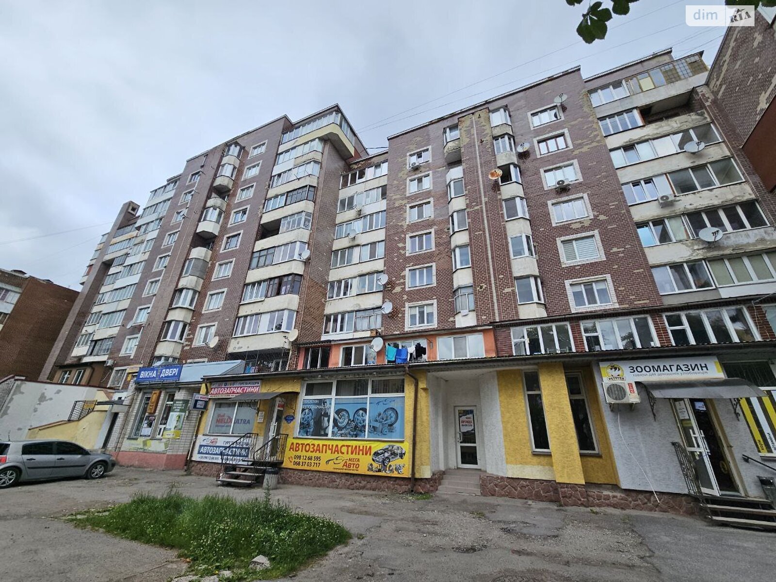 Комерційне приміщення в Тернополі, здам в оренду по Злуки проспект, район Бам, ціна: 6 500 грн за об’єкт фото 1 Комерційне приміщення в Тернополі, здам в оренду по Злуки проспект, район Бам, ціна: 6 500 грн за об’єкт фото 1