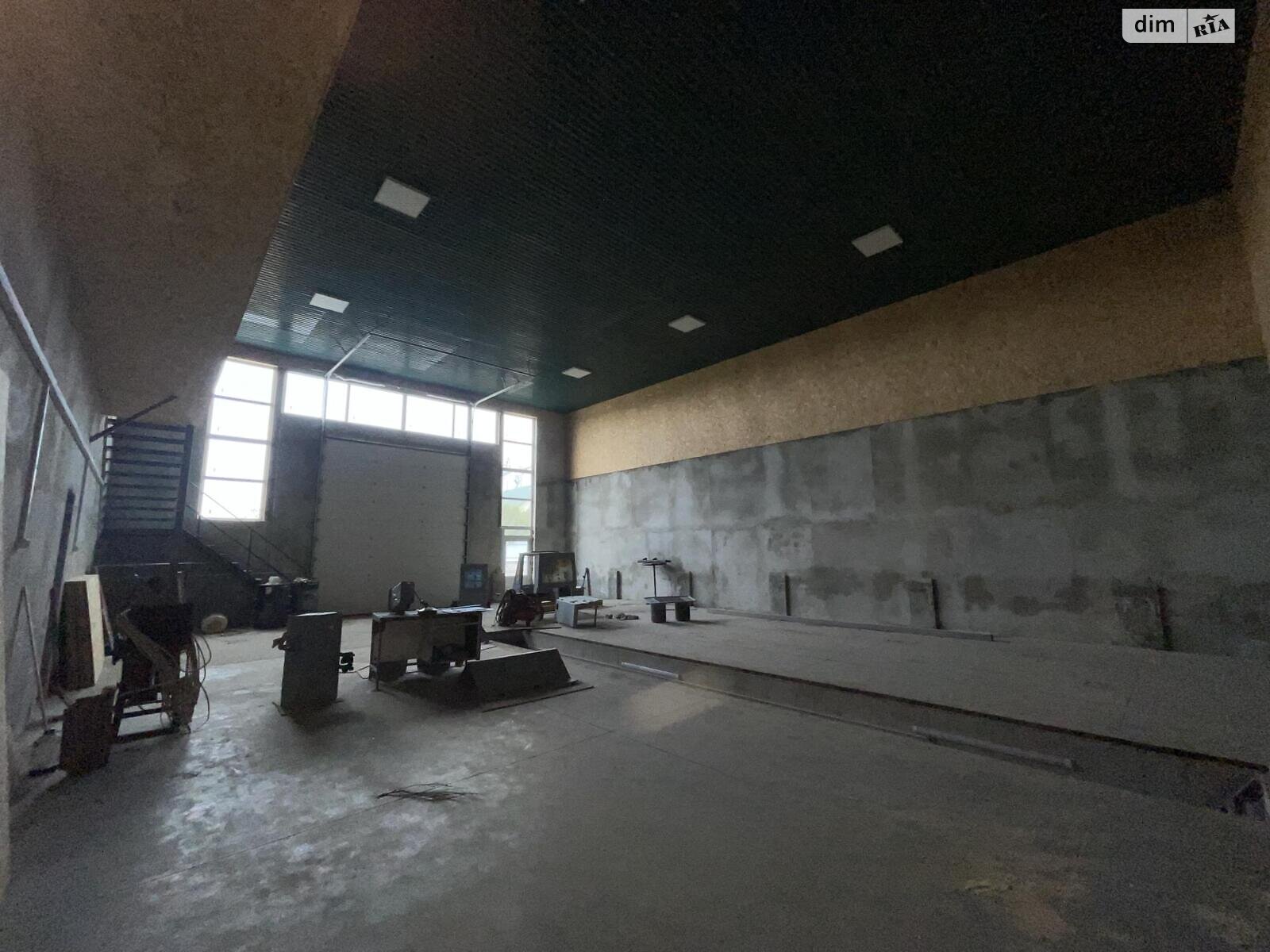 Комерційне приміщення в Тернополі, здам в оренду по Бережанська вулиця, район Дружба, ціна: 60 000 грн за об’єкт фото 1