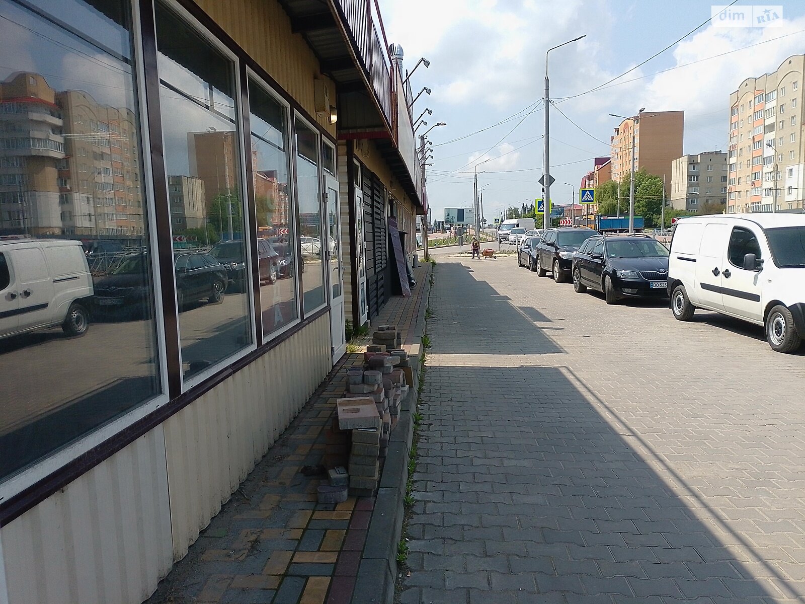 Коммерческое помещение в Тернополе, сдам в аренду по Будного Степана улица, район Дружба, цена: 5 500 грн за объект фото 1 Коммерческое помещение в Тернополе, сдам в аренду по Будного Степана улица, район Дружба, цена: 5 500 грн за объект фото 1