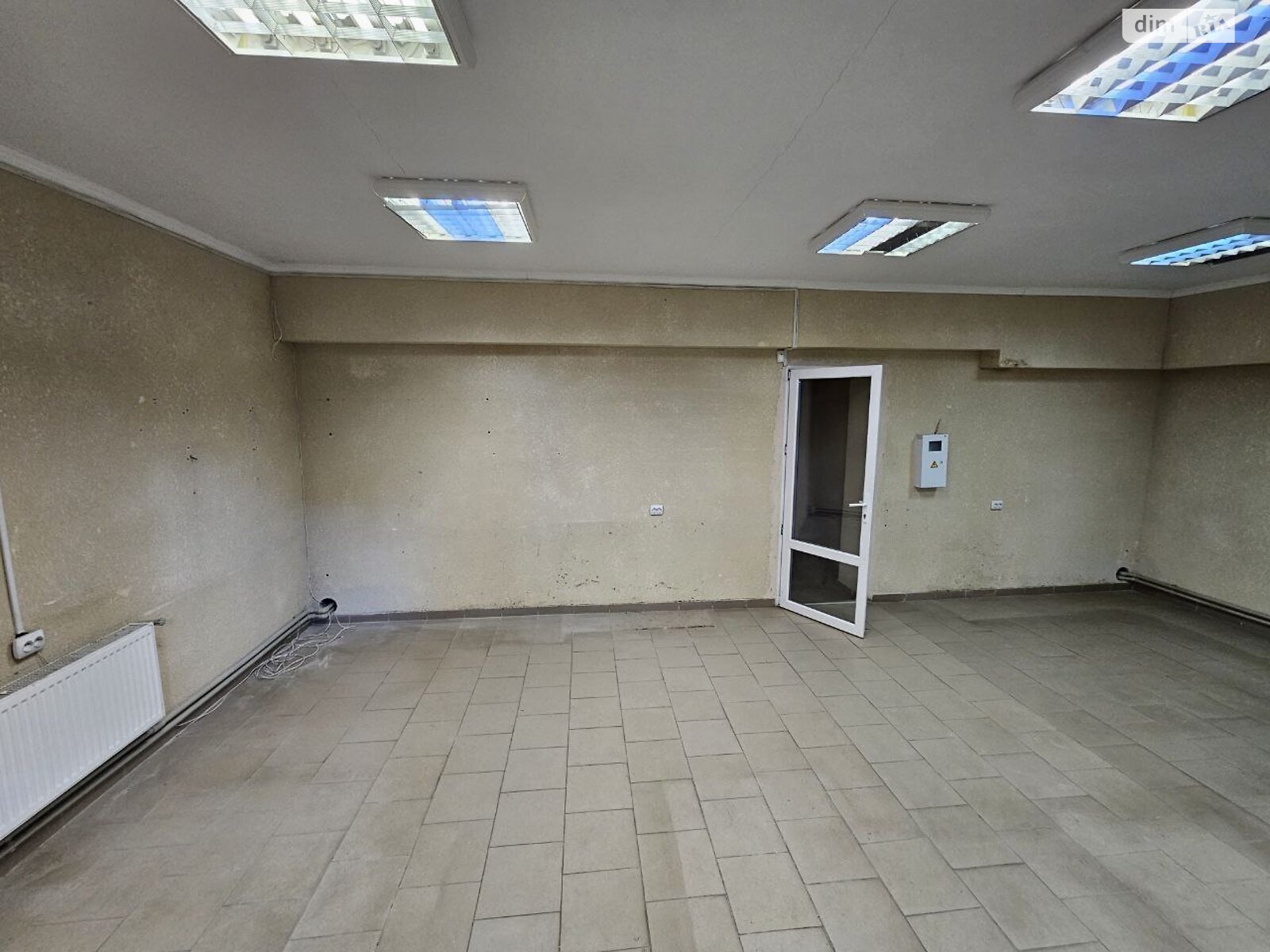 Коммерческое помещение в Тернополе, сдам в аренду по Владимира Лучаковского (Лучаковского) улица, район Дружба, цена: 39 500 грн за объект фото 1 Коммерческое помещение в Тернополе, сдам в аренду по Владимира Лучаковского (Лучаковского) улица, район Дружба, цена: 39 500 грн за объект фото 1
