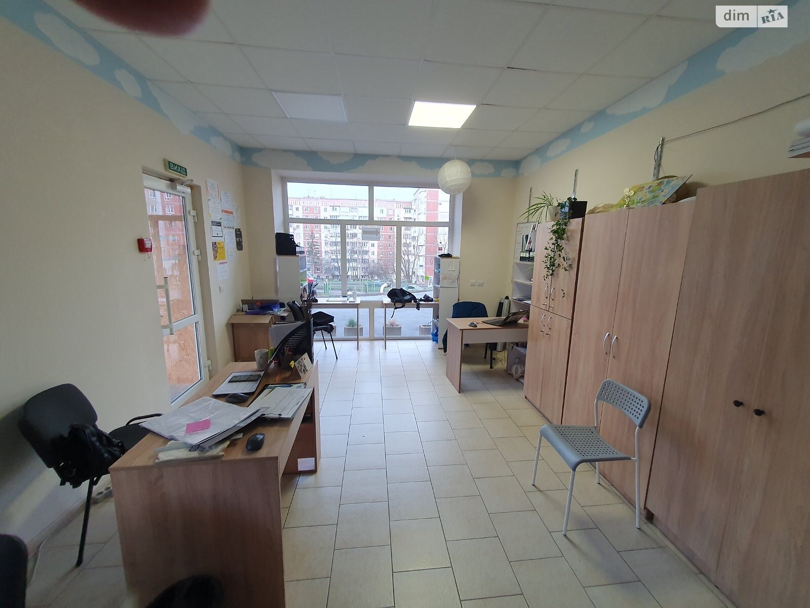 Комерційне приміщення в Тернополі, здам в оренду по Євгена Коновальця вулиця, район Канада, ціна: 35 000 грн за об’єкт фото 1 Комерційне приміщення в Тернополі, здам в оренду по Євгена Коновальця вулиця, район Канада, ціна: 35 000 грн за об’єкт фото 1