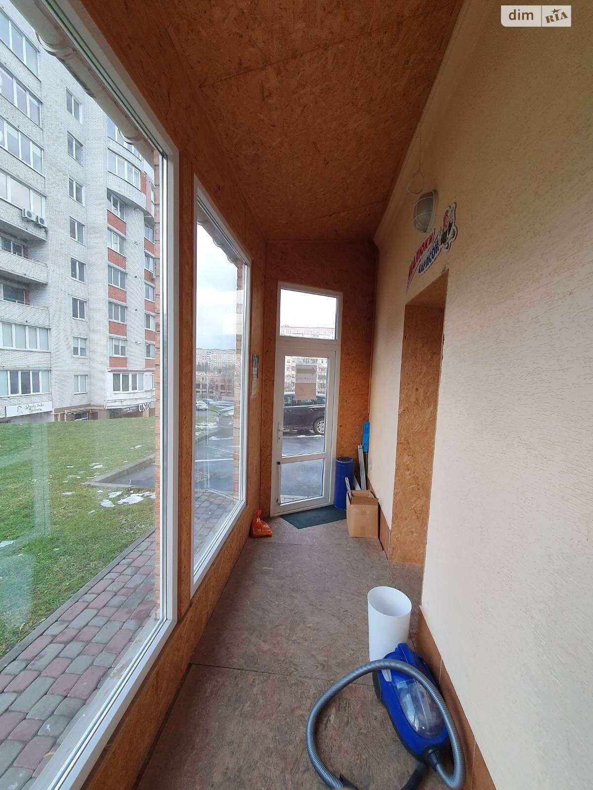 Комерційне приміщення в Тернополі, здам в оренду по Євгена Коновальця вулиця, район Канада, ціна: 35 000 грн за об’єкт фото 1 Комерційне приміщення в Тернополі, здам в оренду по Євгена Коновальця вулиця, район Канада, ціна: 35 000 грн за об’єкт фото 1