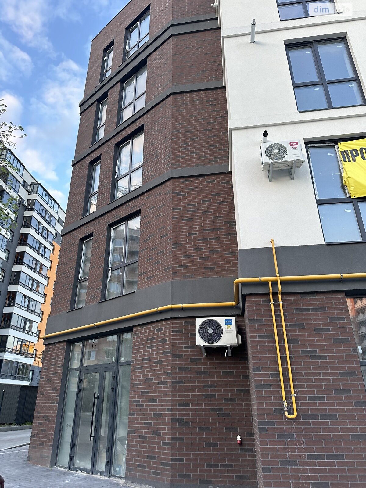 Коммерческое помещение в Тернополе, сдам в аренду по Галицкий переулок 11, район Канада, цена: 16 200 грн за объект фото 1 Коммерческое помещение в Тернополе, сдам в аренду по Галицкий переулок 11, район Канада, цена: 16 200 грн за объект фото 1