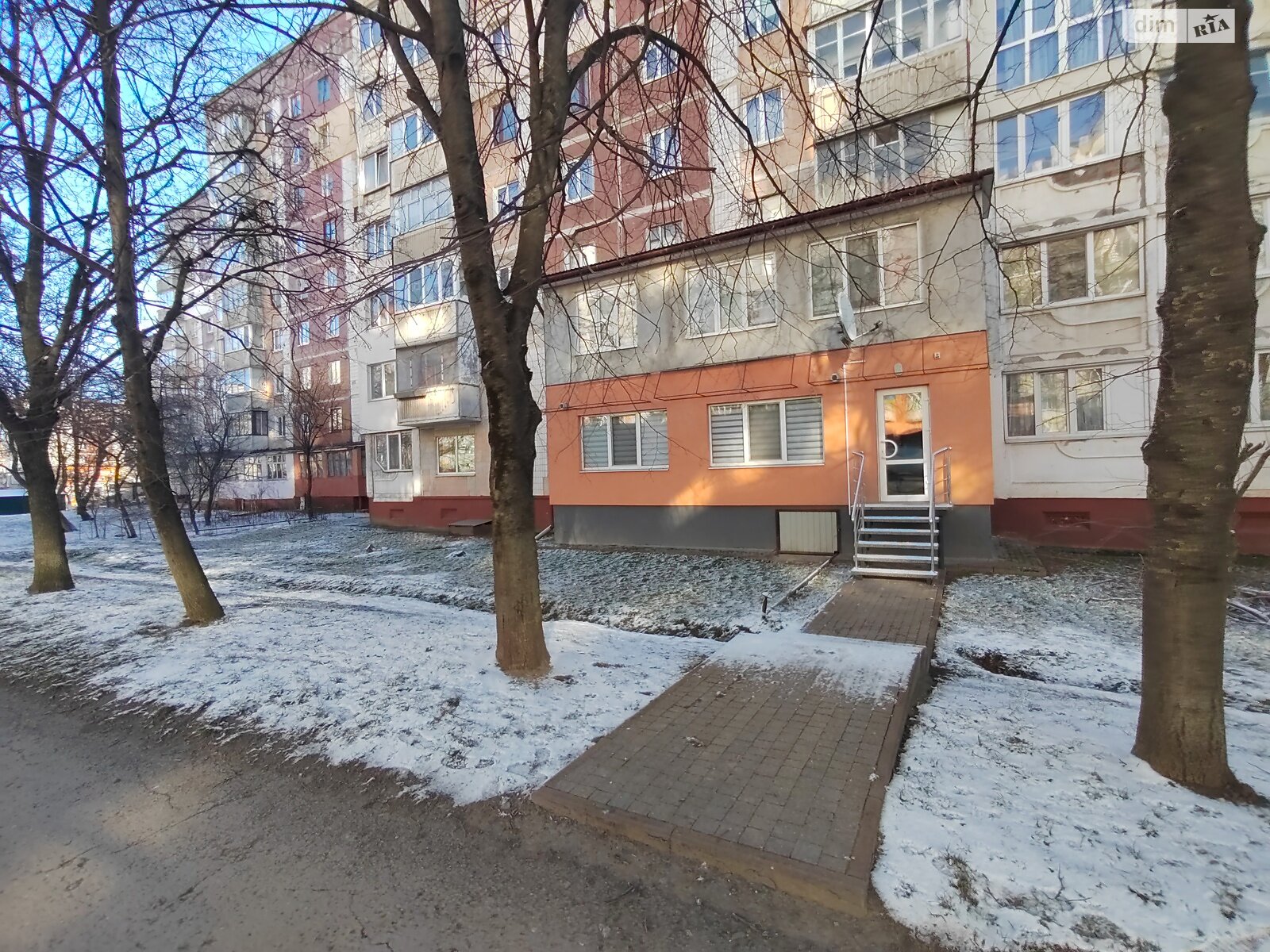 Коммерческое помещение в Тернополе, сдам в аренду по Евгения Коновальца улица, район Канада, цена: 13 000 грн за объект фото 1 Коммерческое помещение в Тернополе, сдам в аренду по Евгения Коновальца улица, район Канада, цена: 13 000 грн за объект фото 1