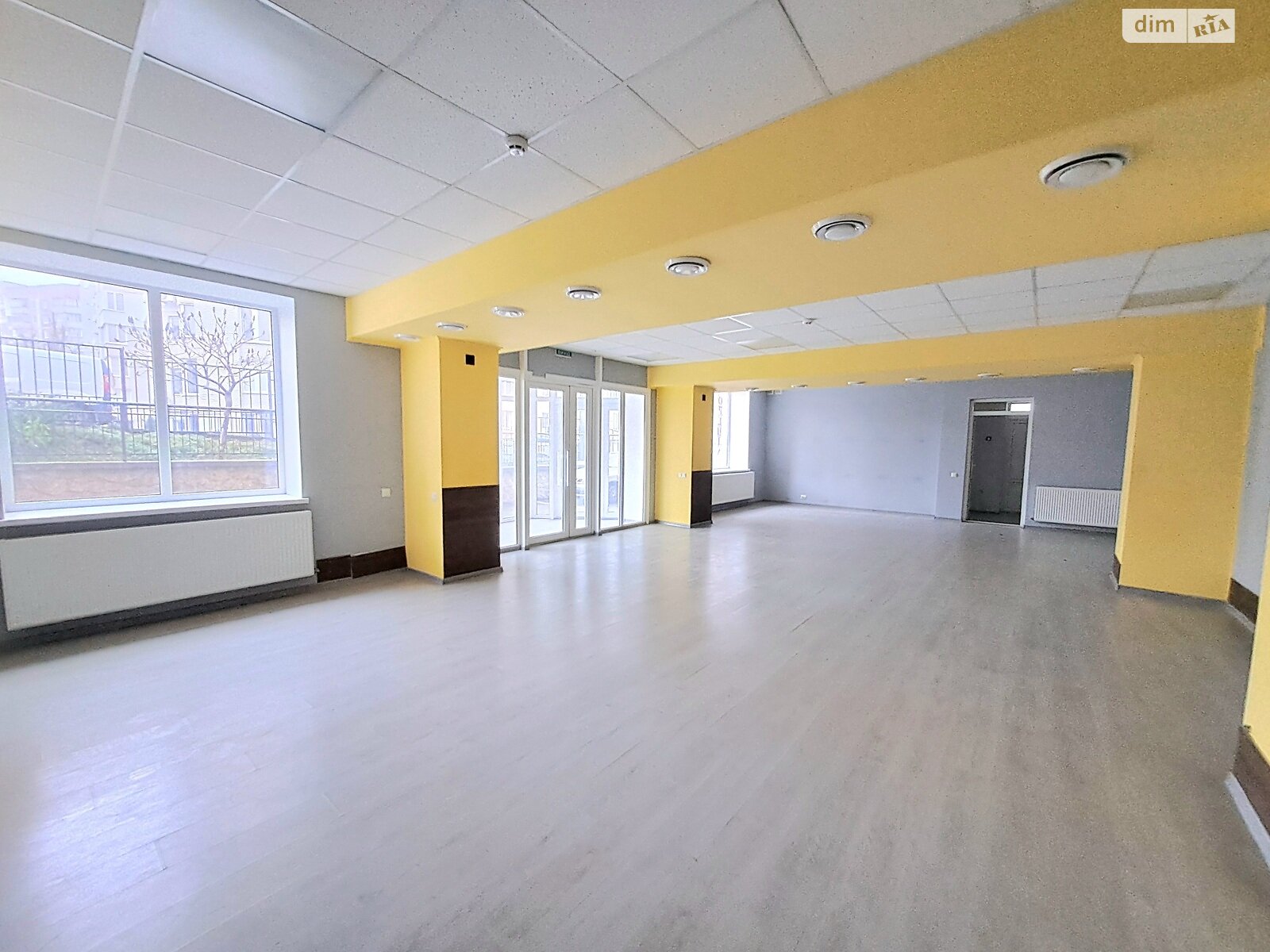 Комерційне приміщення в Тернополі, здам в оренду по Вербицького Михайла вулиця 26, район Канада, ціна: 38 750 грн за об’єкт фото 1