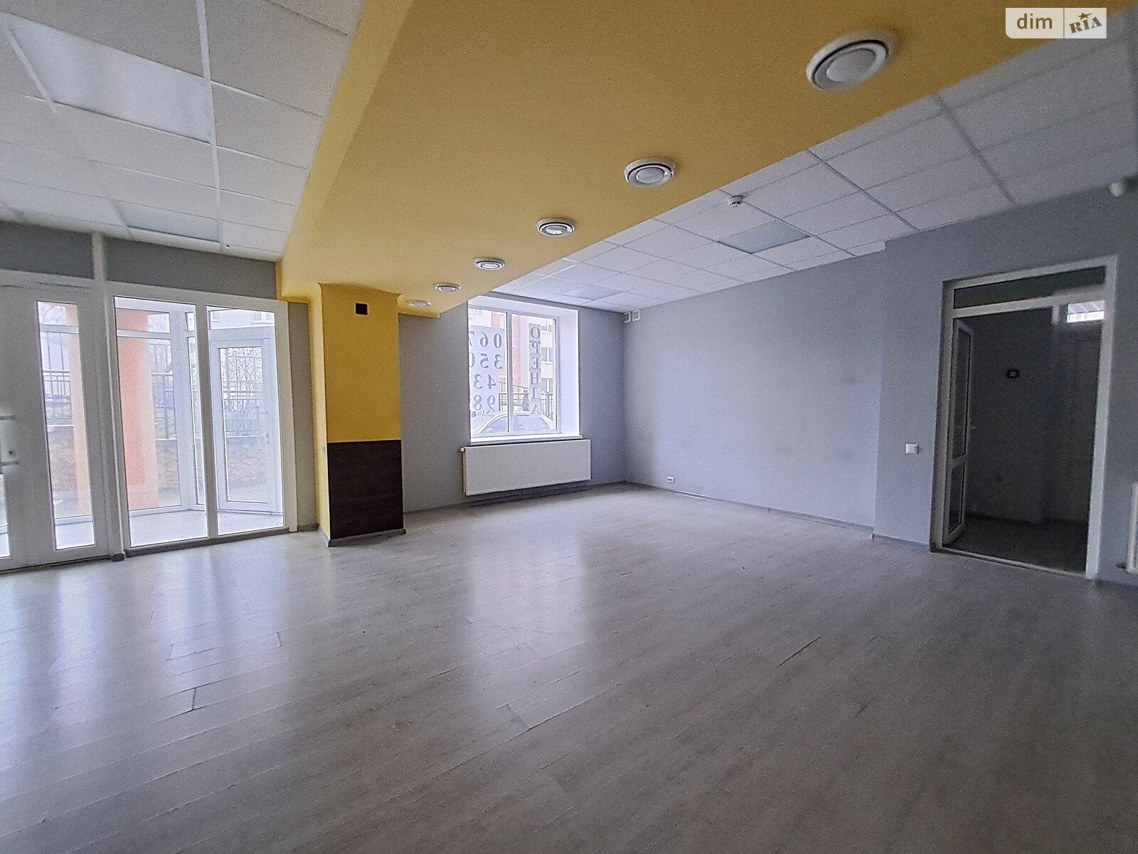 Комерційне приміщення в Тернополі, здам в оренду по Вербицького Михайла вулиця 26, район Канада, ціна: 38 750 грн за об’єкт фото 1
