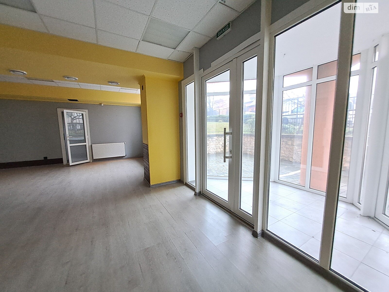 Комерційне приміщення в Тернополі, здам в оренду по Вербицького Михайла вулиця 26, район Канада, ціна: 38 750 грн за об’єкт фото 1