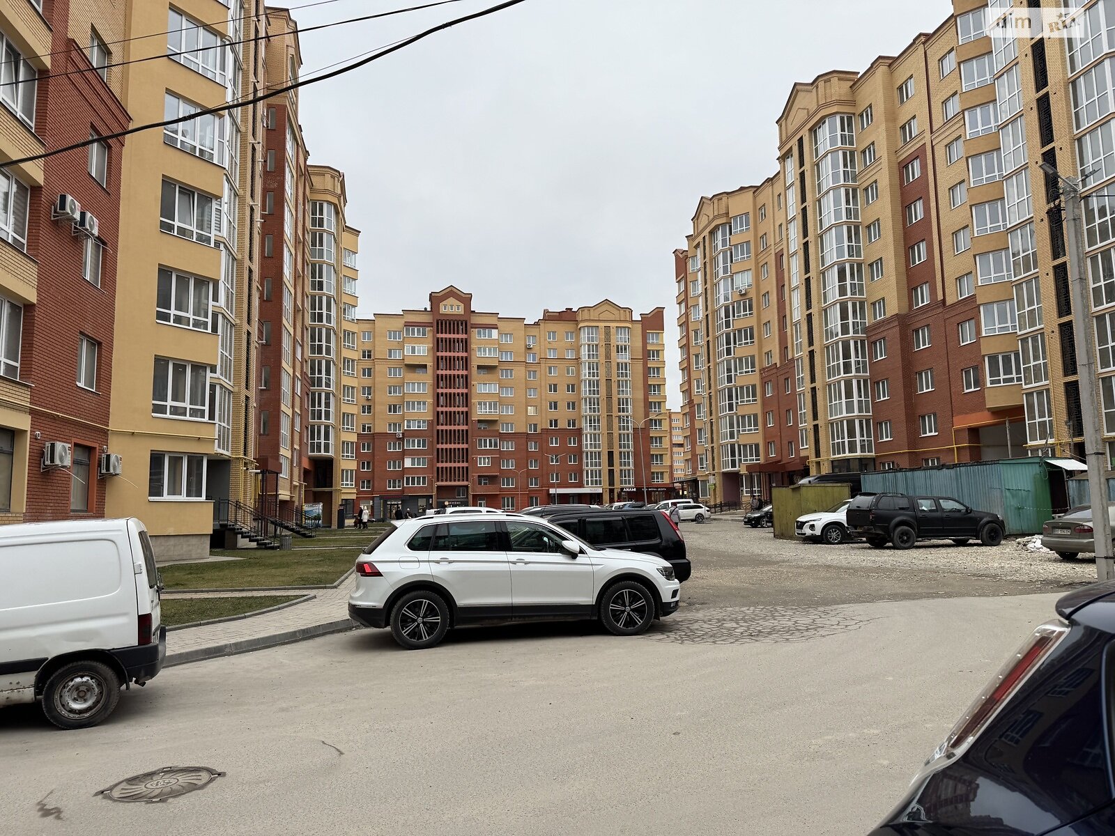 Комерційне приміщення в Тернополі, здам в оренду по Генерала Мирона Тарнавського провулок 8, район Молодіжний, ціна: 16 720 грн за об’єкт фото 1 Комерційне приміщення в Тернополі, здам в оренду по Генерала Мирона Тарнавського провулок 8, район Молодіжний, ціна: 16 720 грн за об’єкт фото 1