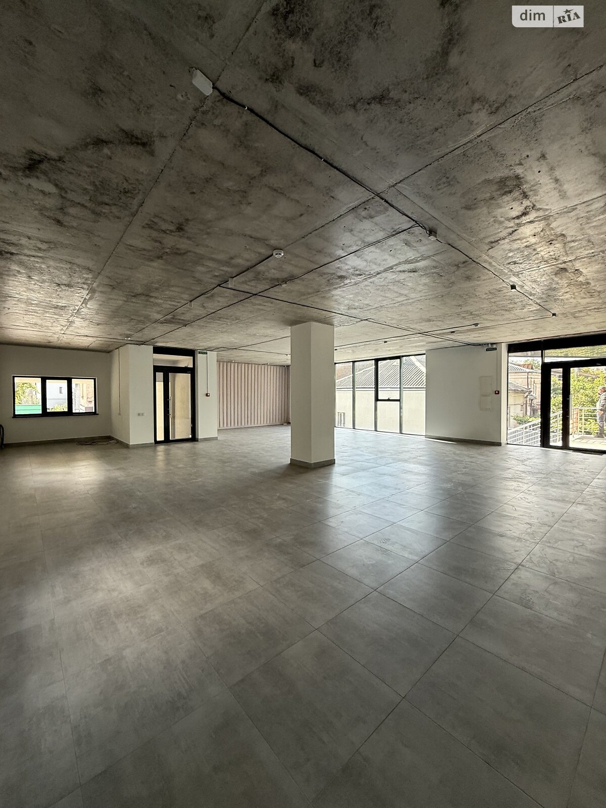 Комерційне приміщення в Тернополі, здам в оренду по Збаразька вулиця, район Новий світ, ціна: 36 750 грн за об’єкт фото 1 Комерційне приміщення в Тернополі, здам в оренду по Збаразька вулиця, район Новий світ, ціна: 36 750 грн за об’єкт фото 1