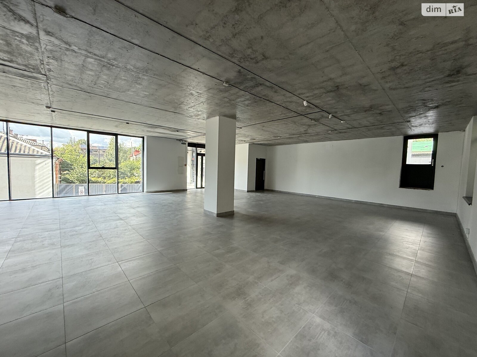 Комерційне приміщення в Тернополі, здам в оренду по Збаразька вулиця, район Новий світ, ціна: 36 750 грн за об’єкт фото 1 Комерційне приміщення в Тернополі, здам в оренду по Збаразька вулиця, район Новий світ, ціна: 36 750 грн за об’єкт фото 1