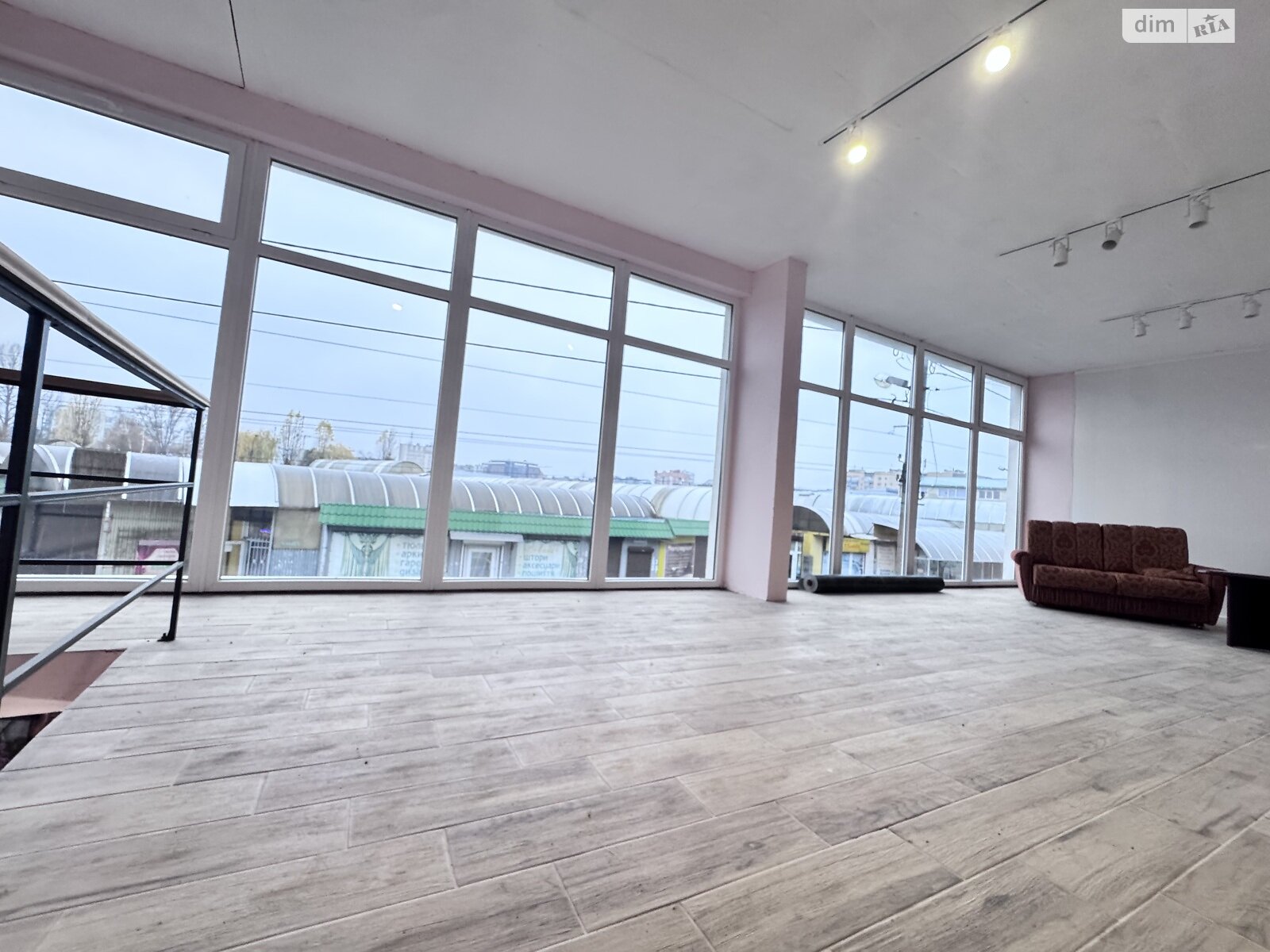 Комерційне приміщення в Тернополі, Оболоня вулиця, ціна оренди: 21 125 грн за об’єкт фото 1