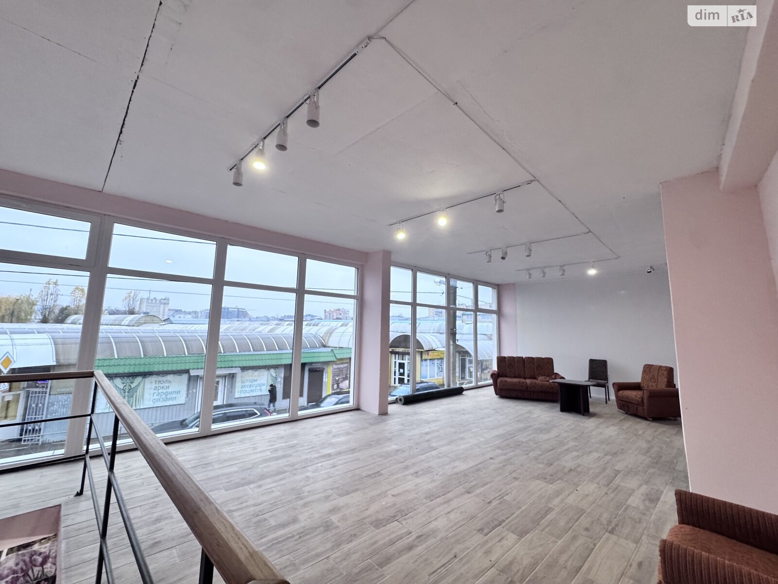 Комерційне приміщення в Тернополі, Оболоня вулиця, ціна оренди: 21 125 грн за об’єкт фото 1