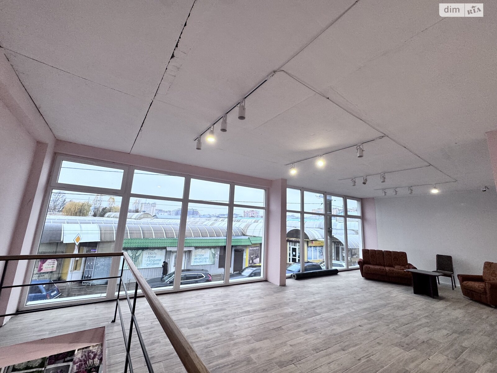Комерційне приміщення в Тернополі, Оболоня вулиця, ціна оренди: 21 125 грн за об’єкт фото 1