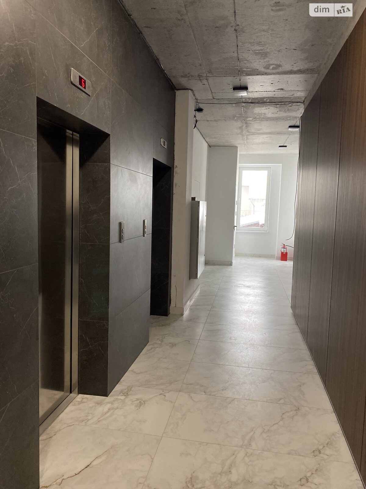 Коммерческое помещение в Тернополе, Паращука улица, цена аренды: 371 000 грн за объект фото 1