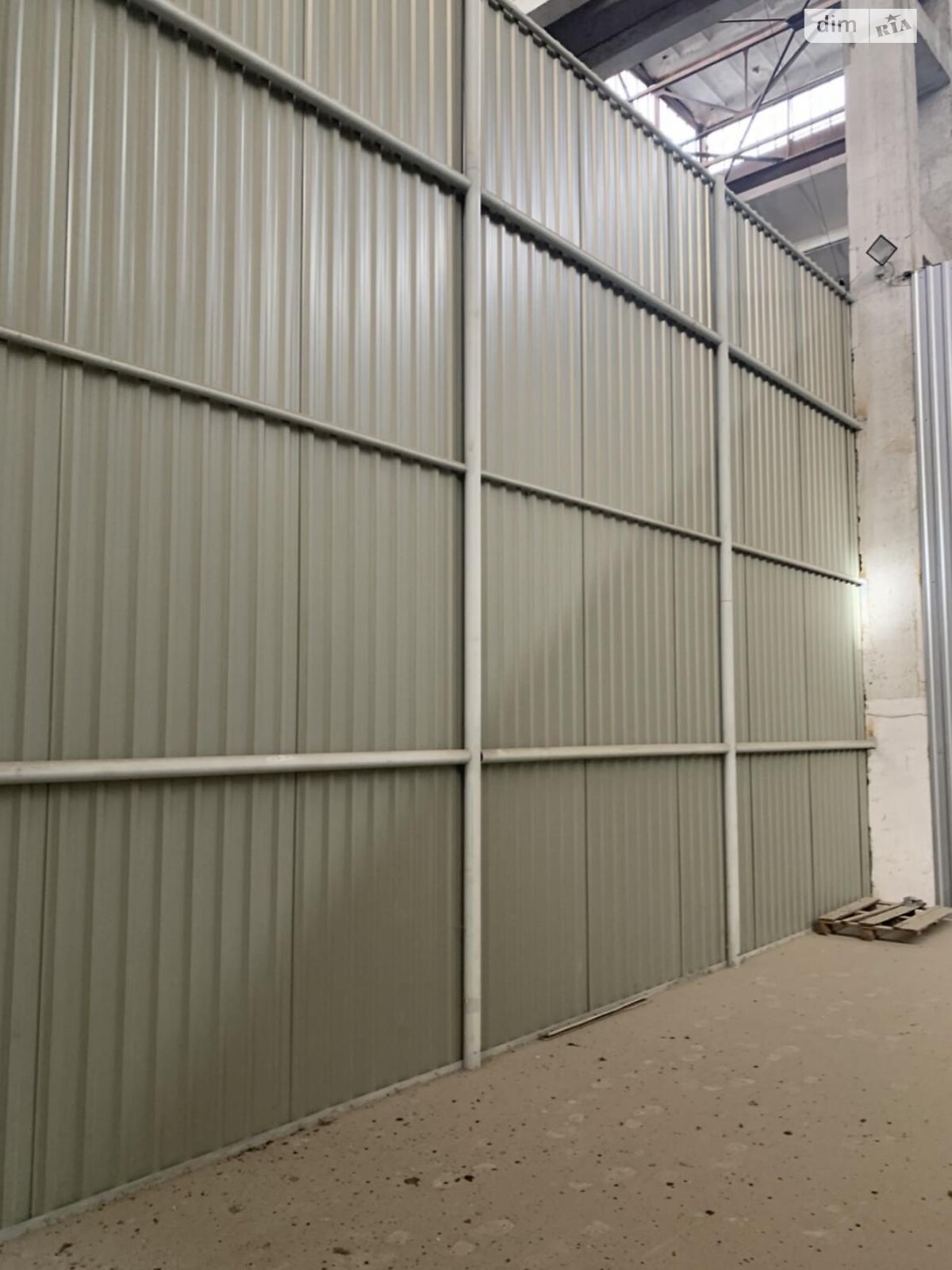 Комерційне приміщення в Тернополі, здам в оренду по Лук’яновича Дениса вулиця, район Промисловий Південний, ціна: 60 000 грн за об’єкт фото 1 Комерційне приміщення в Тернополі, здам в оренду по Лук’яновича Дениса вулиця, район Промисловий Південний, ціна: 60 000 грн за об’єкт фото 1