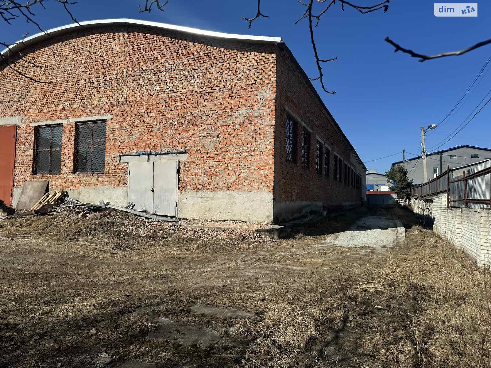 Комерційне приміщення в Тернополі, здам в оренду по вул. Микулинецька 31, район Промисловий Південний, ціна: 110 000 грн за об’єкт фото 1 Комерційне приміщення в Тернополі, здам в оренду по вул. Микулинецька 31, район Промисловий Південний, ціна: 110 000 грн за об’єкт фото 1