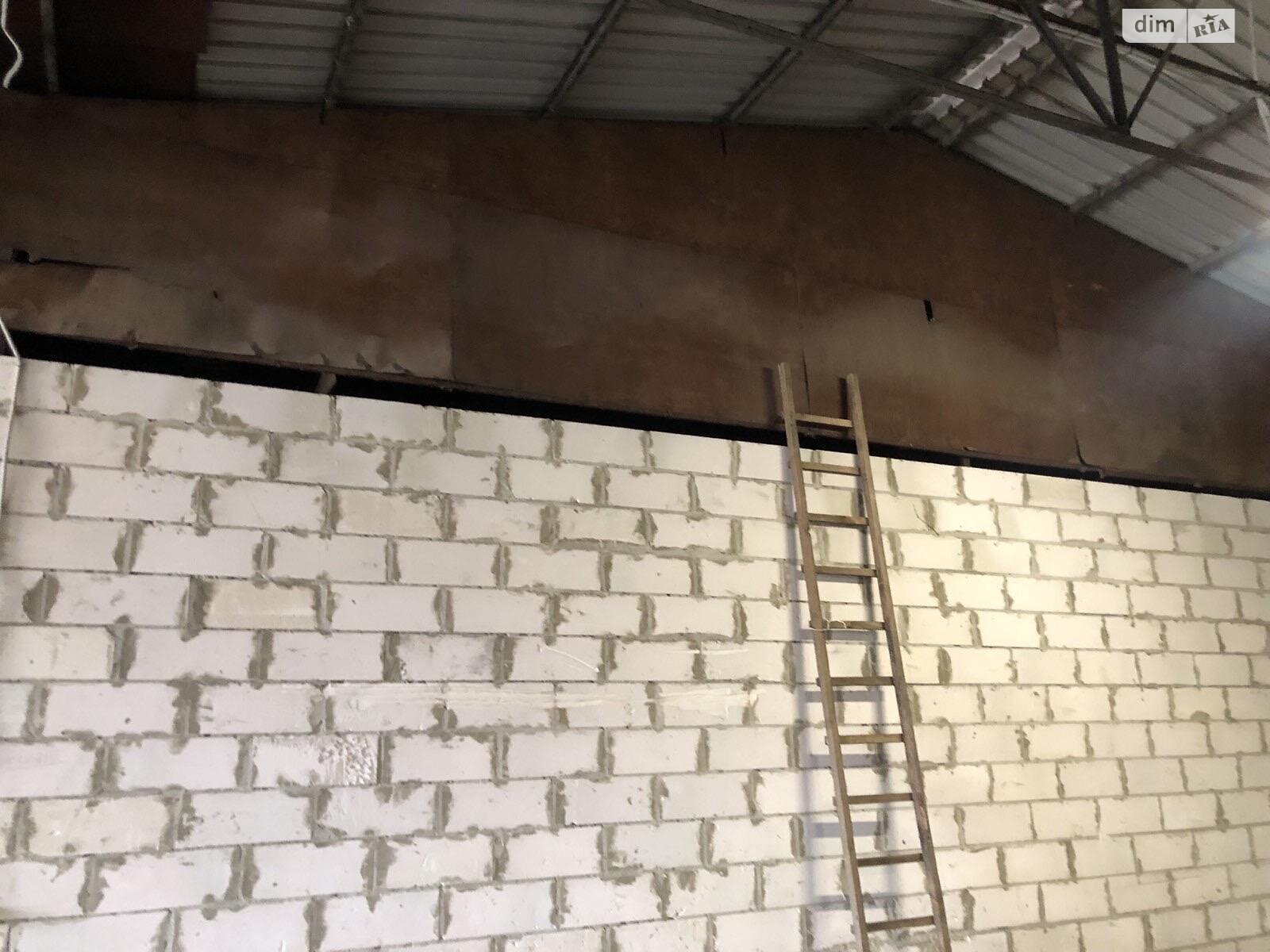 Комерційне приміщення в Тернополі, здам в оренду по Лук’яновича Дениса вулиця, район Промисловий Південний, ціна: 32 500 грн за об’єкт фото 1 Комерційне приміщення в Тернополі, здам в оренду по Лук’яновича Дениса вулиця, район Промисловий Південний, ціна: 32 500 грн за об’єкт фото 1