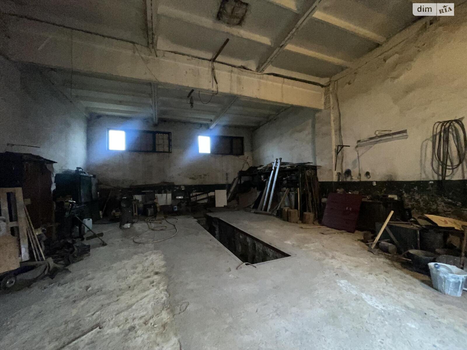 Комерційне приміщення в Тернополі, здам в оренду по Микулинецька вулиця, район Цукровий завод, ціна: 10 000 грн за об’єкт фото 1 Комерційне приміщення в Тернополі, здам в оренду по Микулинецька вулиця, район Цукровий завод, ціна: 10 000 грн за об’єкт фото 1