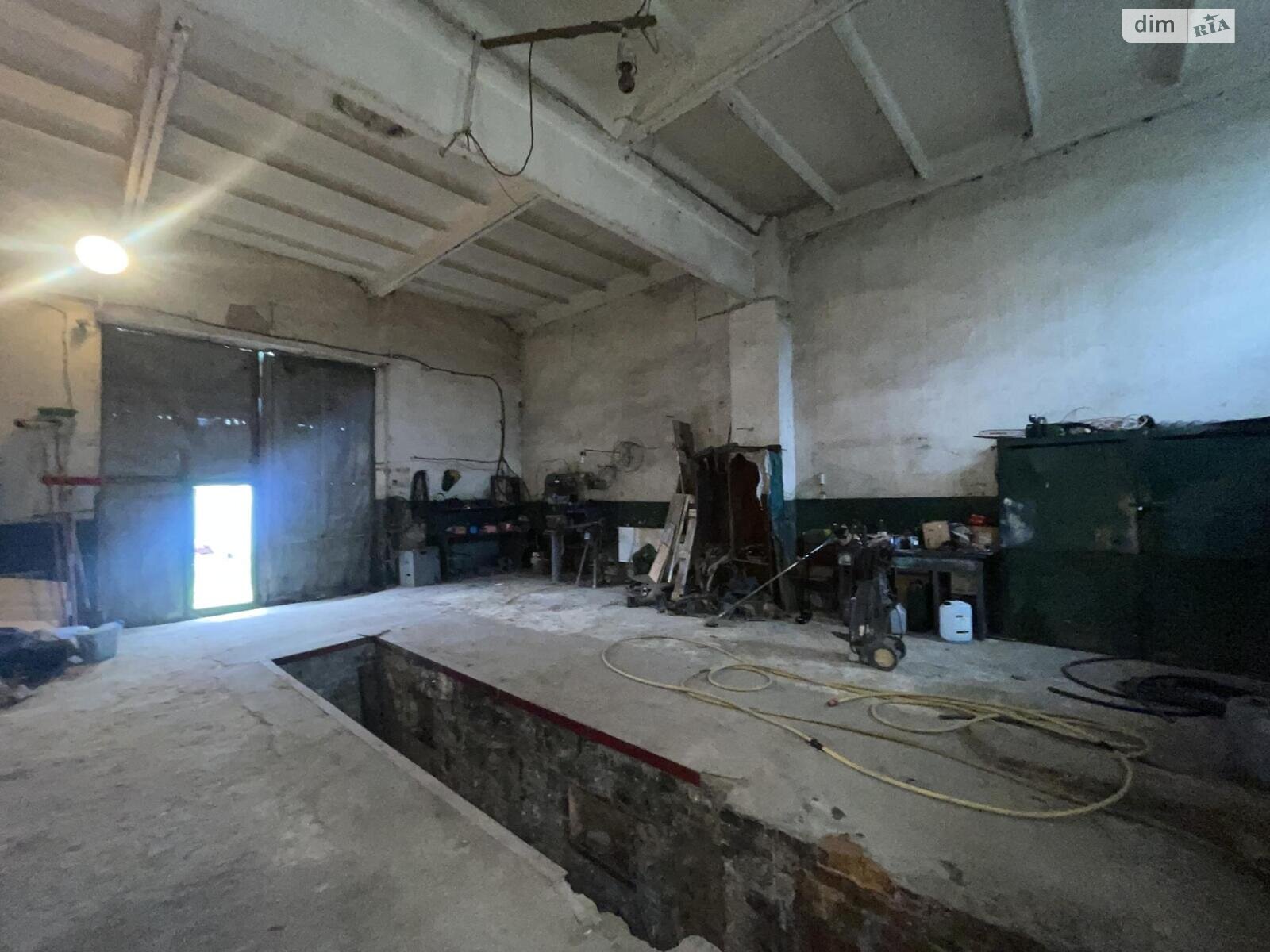 Комерційне приміщення в Тернополі, здам в оренду по Микулинецька вулиця, район Цукровий завод, ціна: 10 000 грн за об’єкт фото 1 Комерційне приміщення в Тернополі, здам в оренду по Микулинецька вулиця, район Цукровий завод, ціна: 10 000 грн за об’єкт фото 1