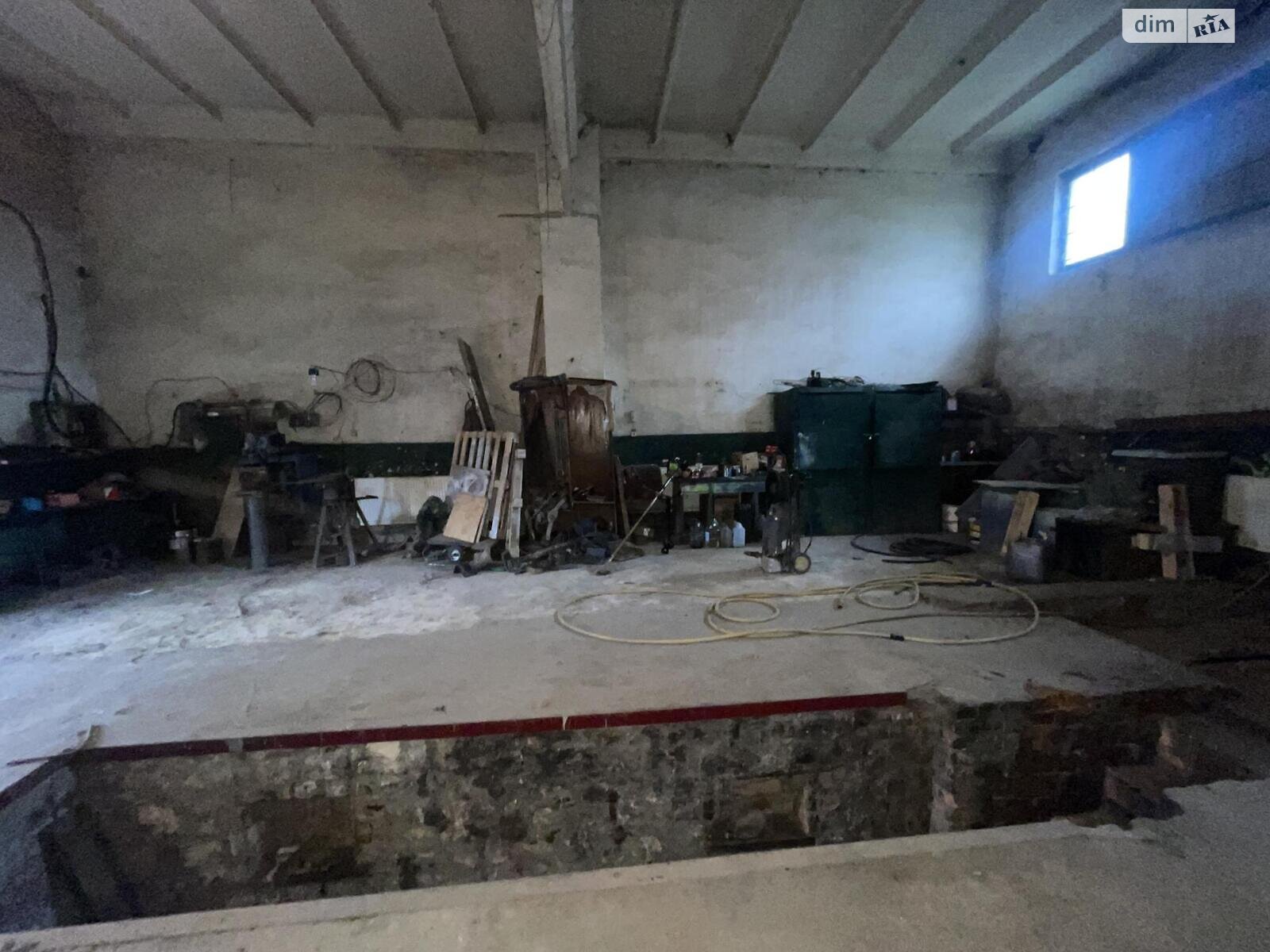 Комерційне приміщення в Тернополі, здам в оренду по Микулинецька вулиця, район Цукровий завод, ціна: 10 000 грн за об’єкт фото 1 Комерційне приміщення в Тернополі, здам в оренду по Микулинецька вулиця, район Цукровий завод, ціна: 10 000 грн за об’єкт фото 1