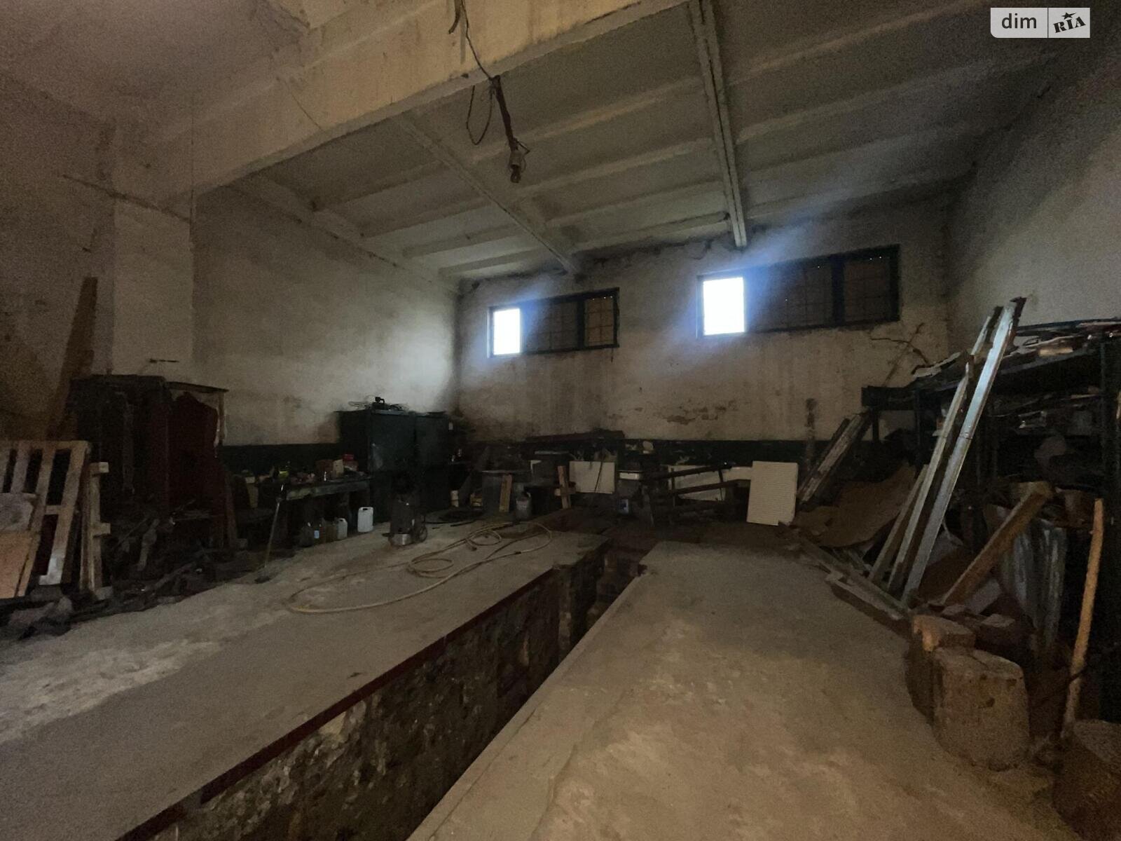 Комерційне приміщення в Тернополі, здам в оренду по Микулинецька вулиця, район Цукровий завод, ціна: 10 000 грн за об’єкт фото 1 Комерційне приміщення в Тернополі, здам в оренду по Микулинецька вулиця, район Цукровий завод, ціна: 10 000 грн за об’єкт фото 1