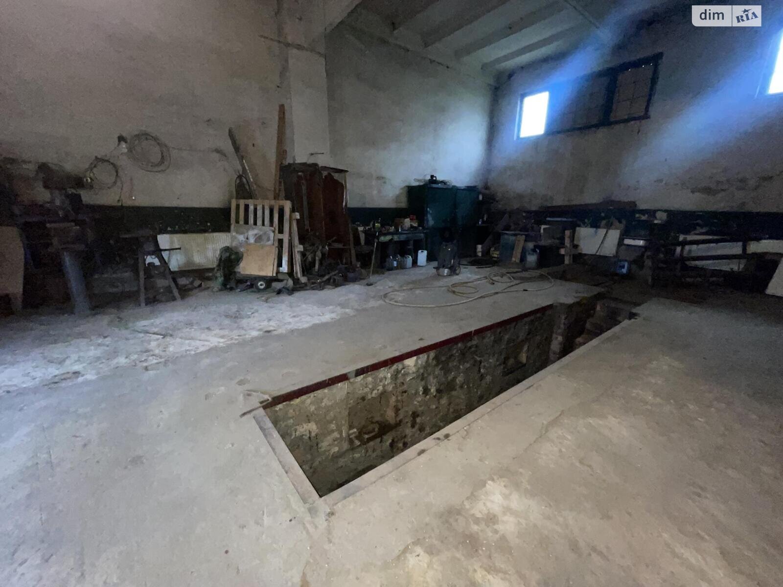 Комерційне приміщення в Тернополі, здам в оренду по Микулинецька вулиця, район Цукровий завод, ціна: 10 000 грн за об’єкт фото 1 Комерційне приміщення в Тернополі, здам в оренду по Микулинецька вулиця, район Цукровий завод, ціна: 10 000 грн за об’єкт фото 1