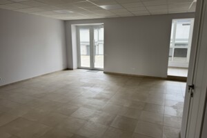 Коммерческое помещение в Тернополе, сдам в аренду по Текстильная улица 24Е, район Северный, цена: 27 170 грн за объект фото 2