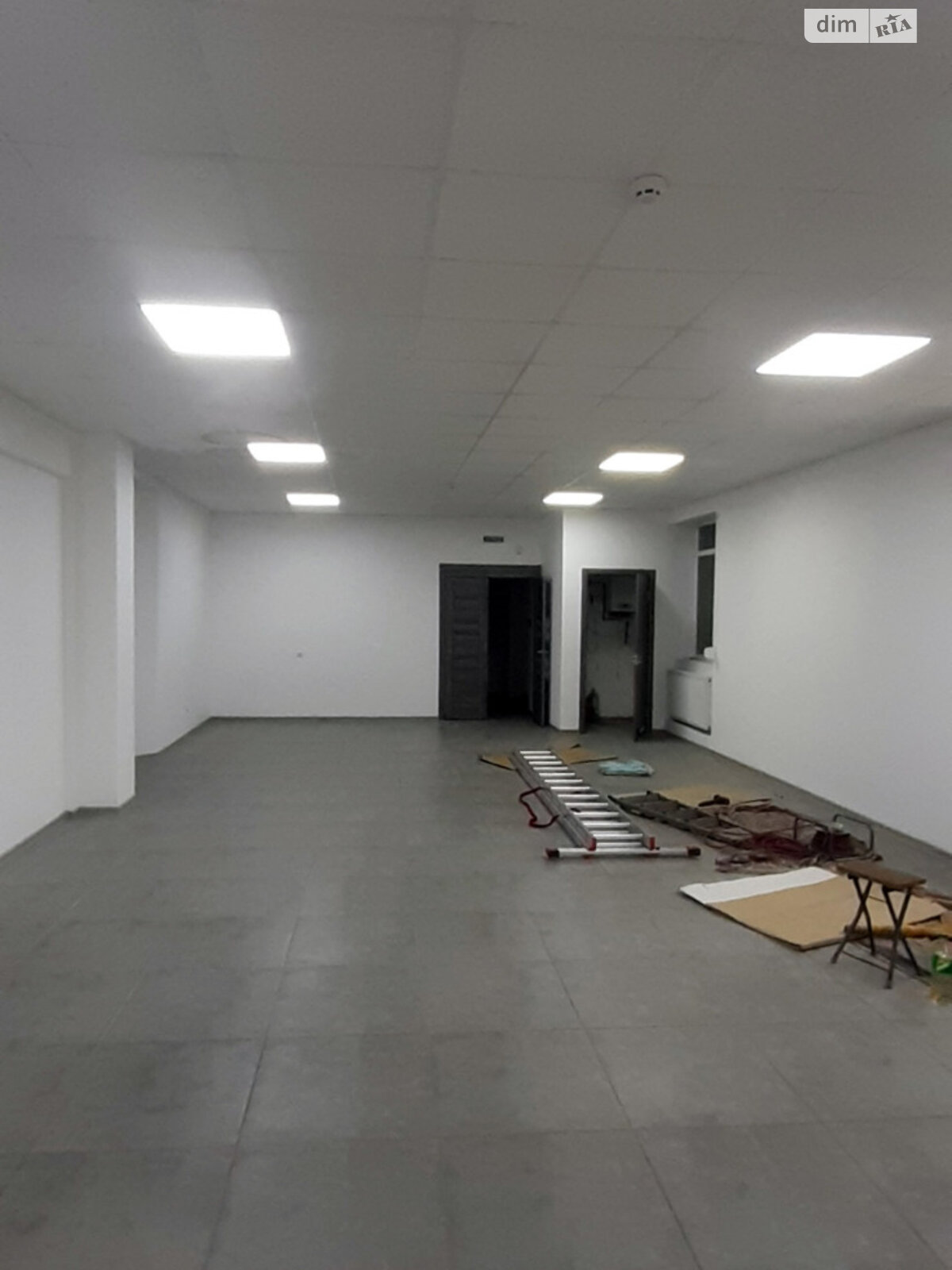 Коммерческое помещение в Тернополе, сдам в аренду по Яремы улица, район Северный, цена: 26 700 грн за объект фото 1