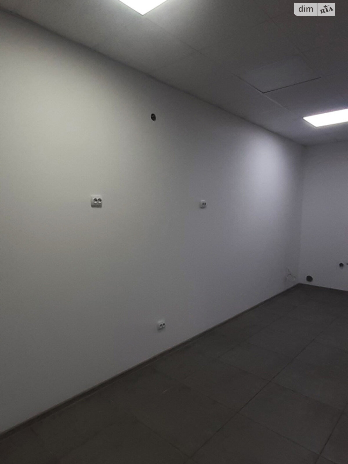 Коммерческое помещение в Тернополе, сдам в аренду по Яремы улица, район Северный, цена: 26 700 грн за объект фото 1