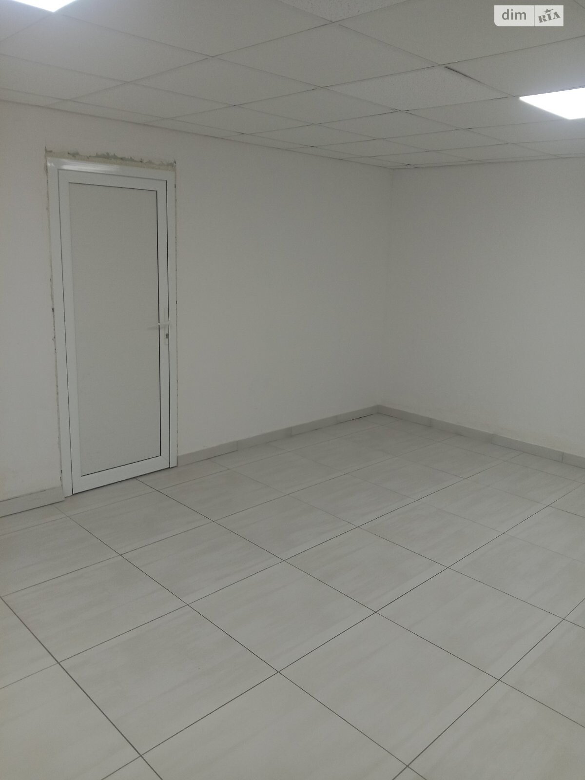 Комерційне приміщення в Тернополі, здам в оренду по Яреми вулиця, район Північний, ціна: 9 000 грн за об’єкт фото 1