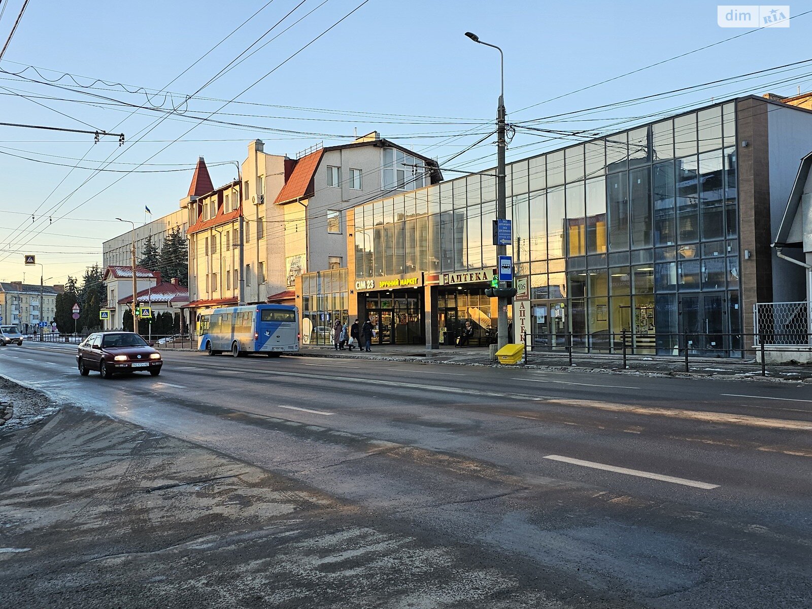 Комерційне приміщення в Тернополі, здам в оренду по Бандери Степана проспект, район Старий парк, ціна: 80 500 грн за об’єкт фото 1 Комерційне приміщення в Тернополі, здам в оренду по Бандери Степана проспект, район Старий парк, ціна: 80 500 грн за об’єкт фото 1