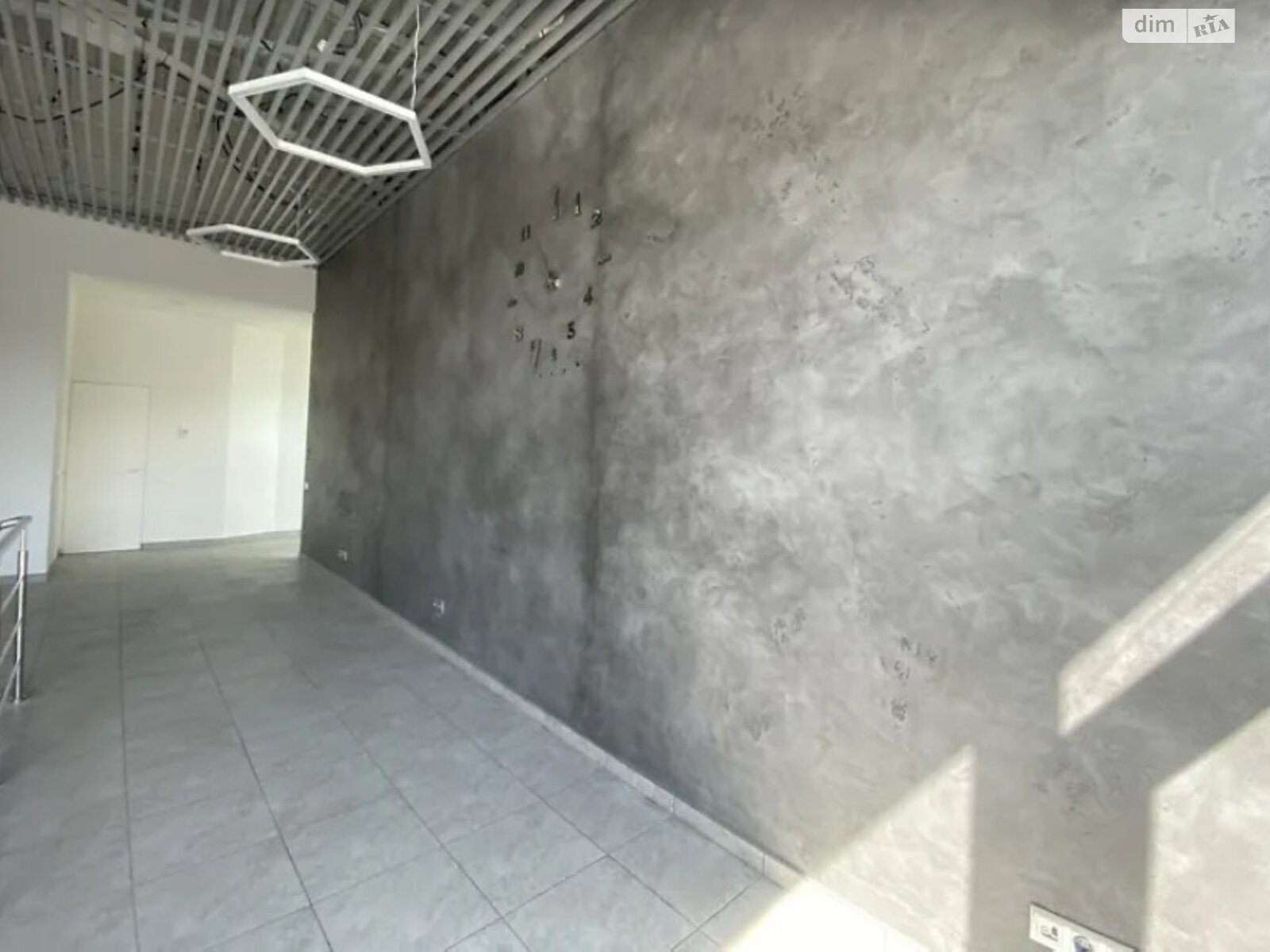 Коммерческое помещение в Тернополе, Торговица (Живова Анатолия) улица, цена аренды: 70 000 грн за объект фото 1 Коммерческое помещение в Тернополе, Торговица (Живова Анатолия) улица, цена аренды: 70 000 грн за объект фото 1