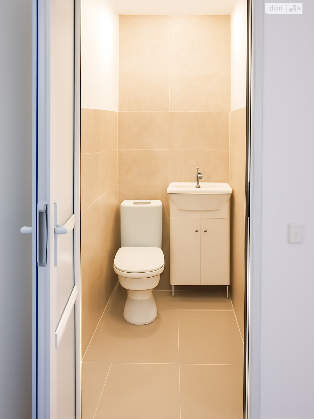 Комерційне приміщення в Тернополі, здам в оренду по Барвінських Родини вулиця 14, район Центр, ціна: 50 000 грн за об’єкт фото 1 Комерційне приміщення в Тернополі, здам в оренду по Барвінських Родини вулиця 14, район Центр, ціна: 50 000 грн за об’єкт фото 1