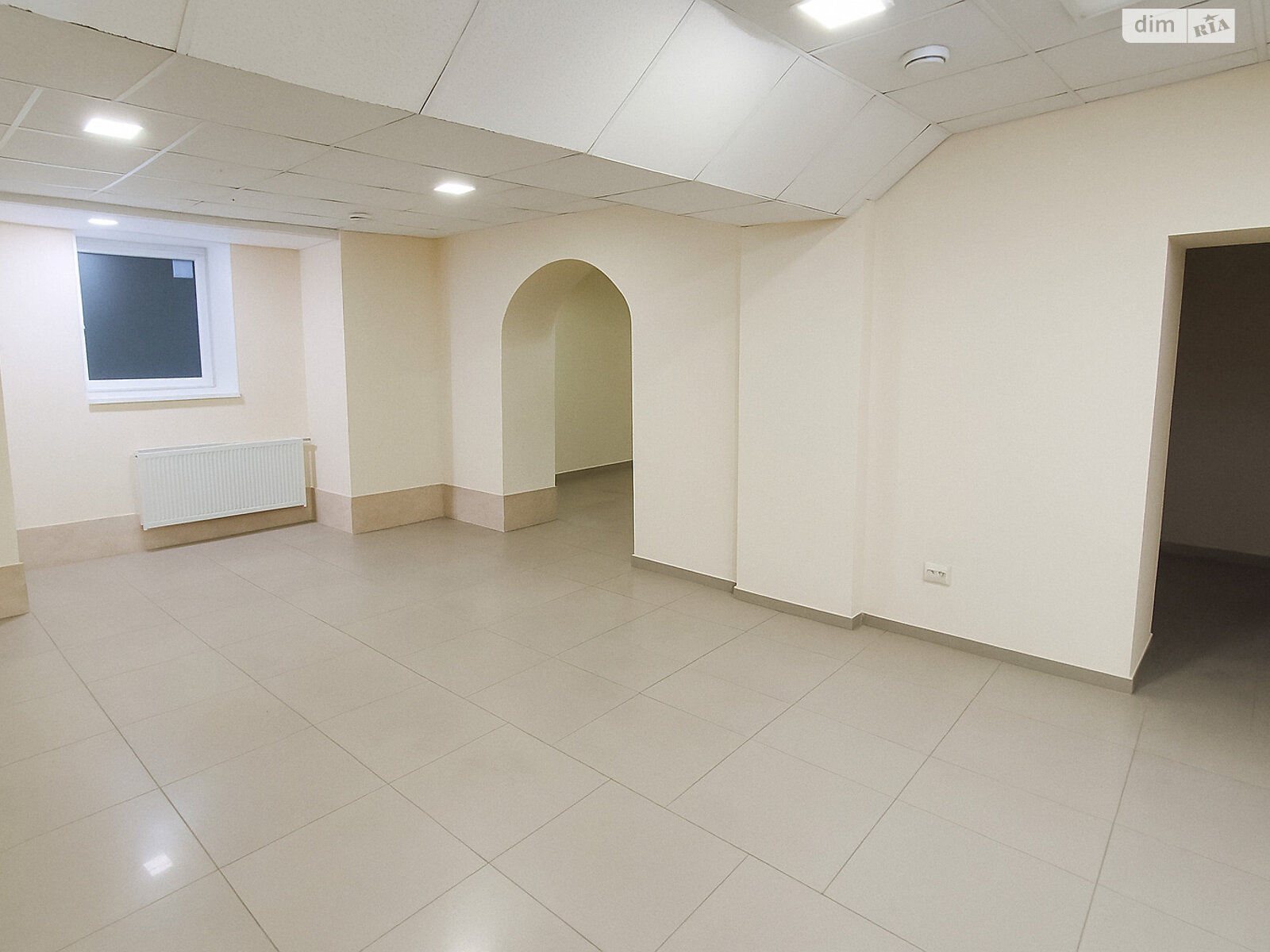 Комерційне приміщення в Тернополі, здам в оренду по Барвінських Родини вулиця 14, район Центр, ціна: 50 000 грн за об’єкт фото 1 Комерційне приміщення в Тернополі, здам в оренду по Барвінських Родини вулиця 14, район Центр, ціна: 50 000 грн за об’єкт фото 1