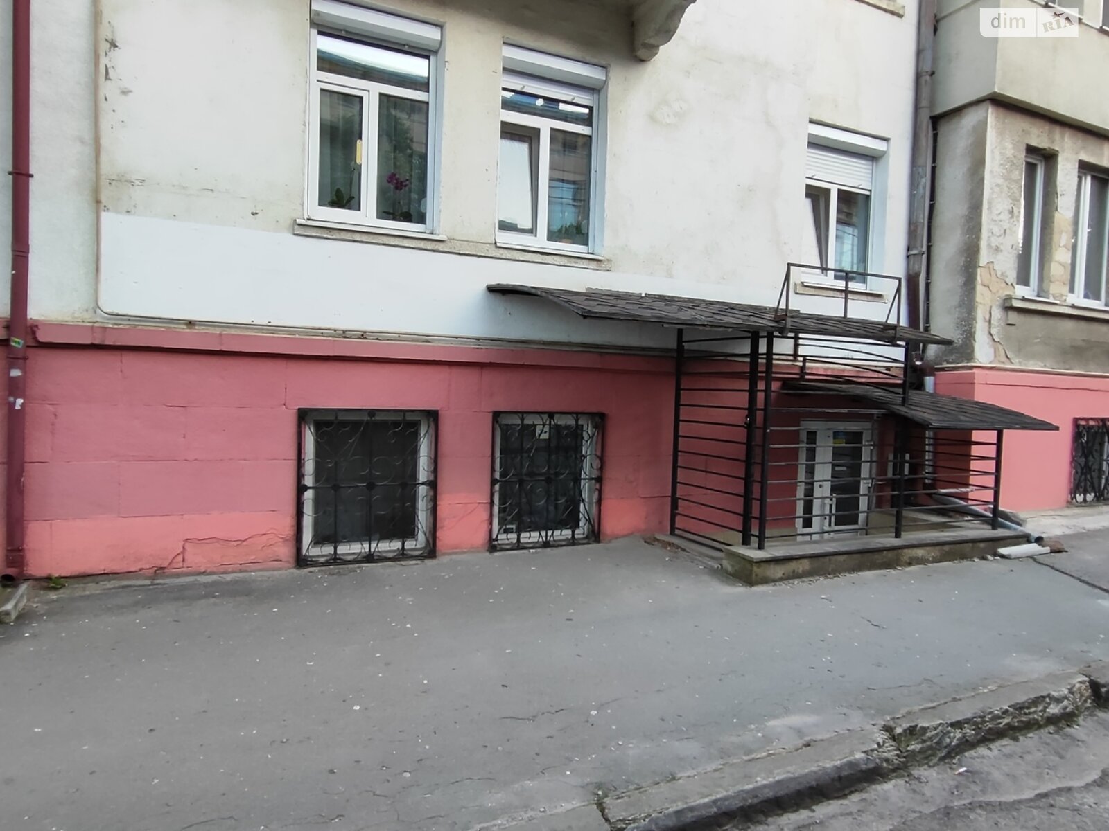 Комерційне приміщення в Тернополі, здам в оренду по Барвінських Родини вулиця 14, район Центр, ціна: 50 000 грн за об’єкт фото 1 Комерційне приміщення в Тернополі, здам в оренду по Барвінських Родини вулиця 14, район Центр, ціна: 50 000 грн за об’єкт фото 1