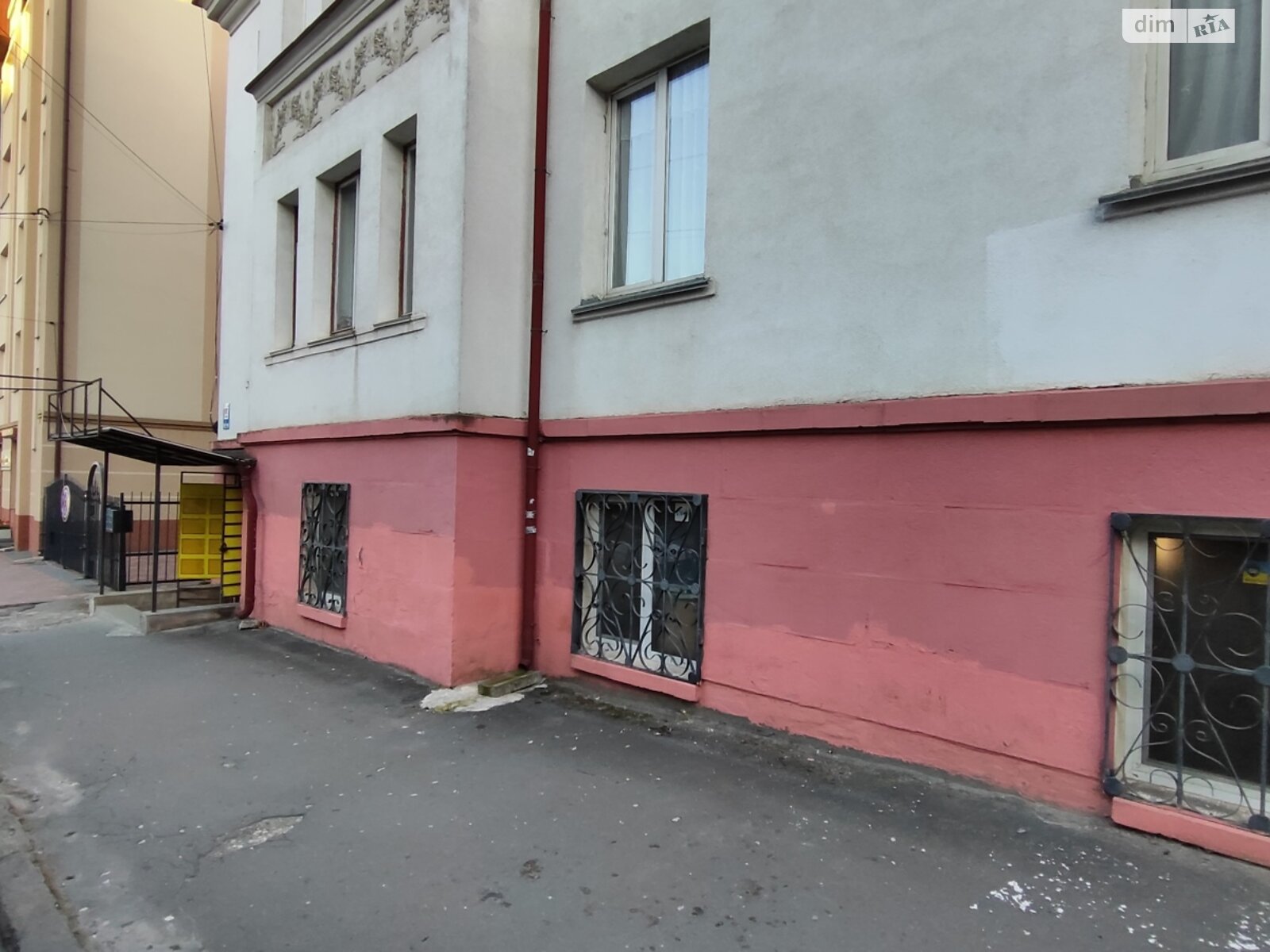 Комерційне приміщення в Тернополі, здам в оренду по Барвінських Родини вулиця 14, район Центр, ціна: 50 000 грн за об’єкт фото 1 Комерційне приміщення в Тернополі, здам в оренду по Барвінських Родини вулиця 14, район Центр, ціна: 50 000 грн за об’єкт фото 1