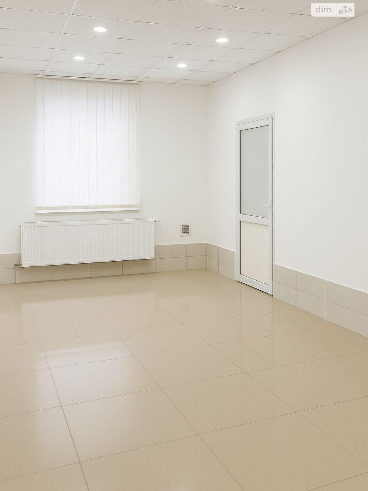 Коммерческое помещение в Тернополе, сдам в аренду по Барвинских Семьи улица 14, район Центр, цена: 50 000 грн за объект фото 1