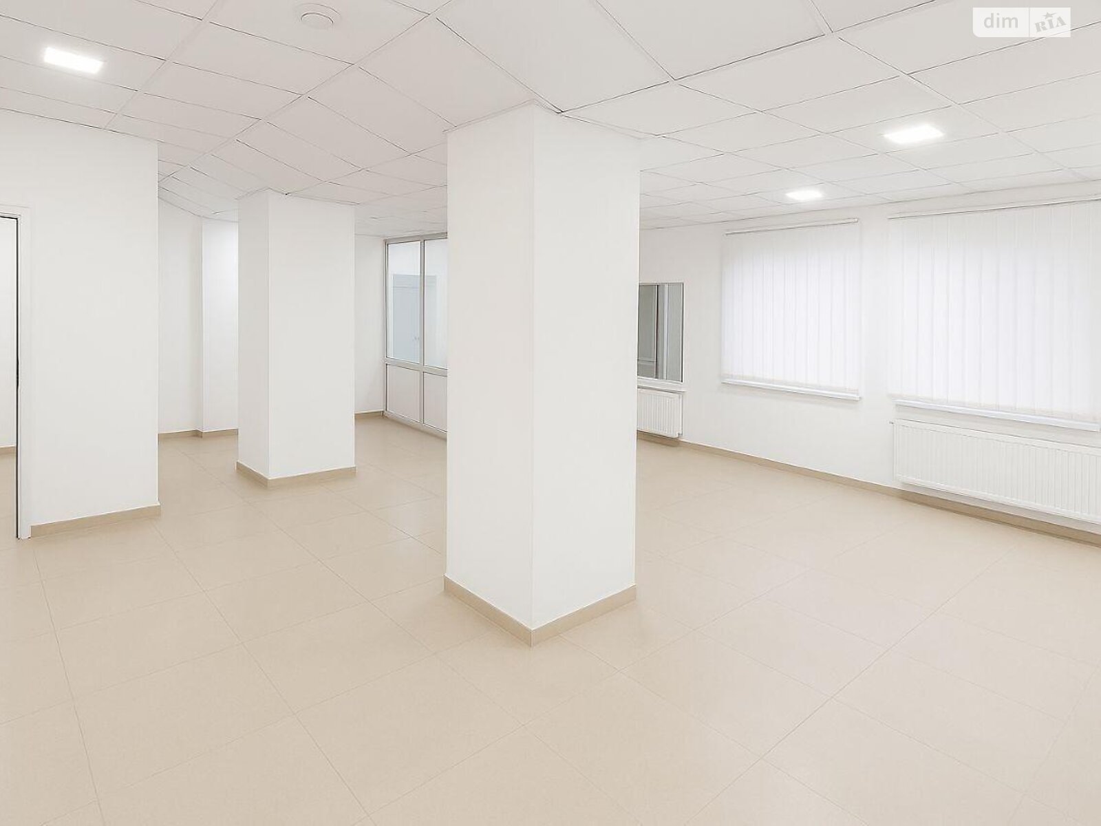 Коммерческое помещение в Тернополе, сдам в аренду по Барвинских Семьи улица 14, район Центр, цена: 50 000 грн за объект фото 1