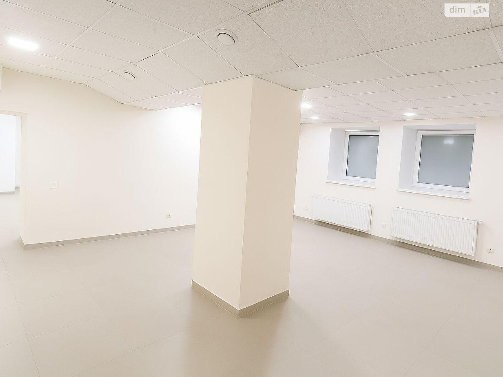 Коммерческое помещение в Тернополе, сдам в аренду по Барвинских Семьи улица 14, район Центр, цена: 50 000 грн за объект фото 1