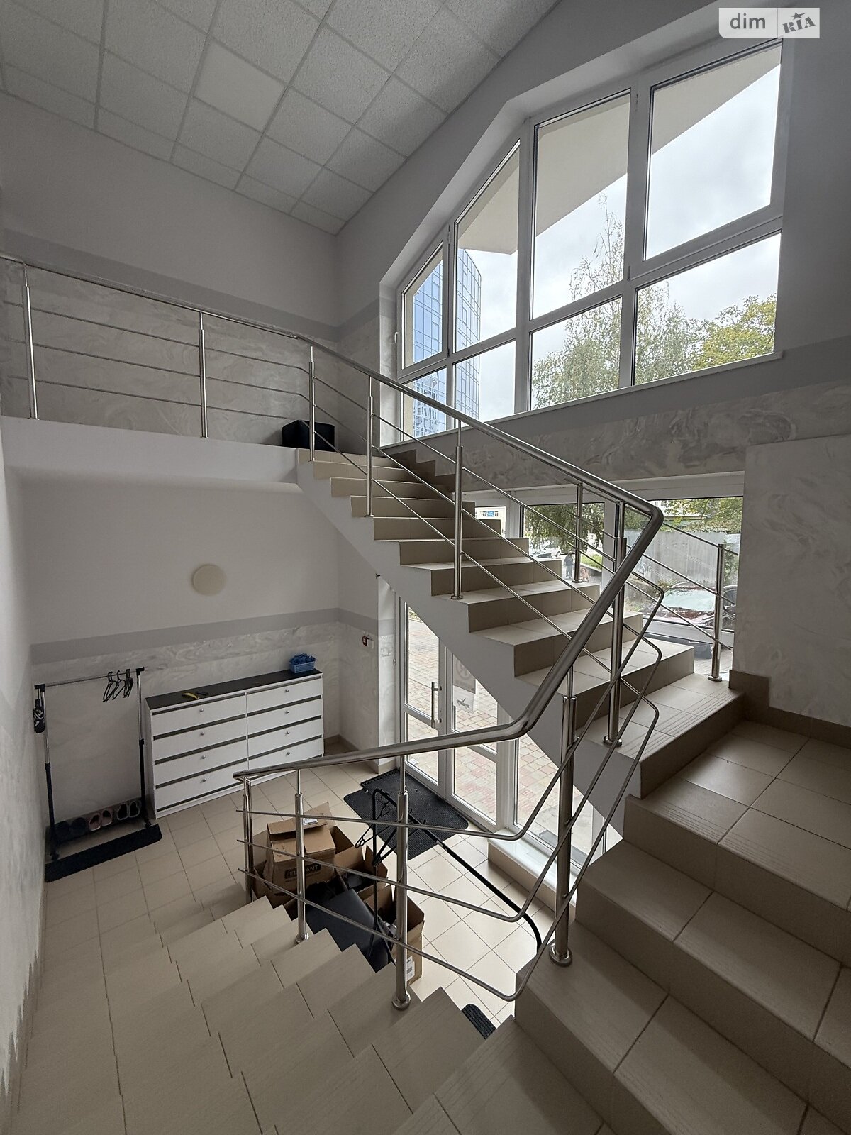 Комерційне приміщення в Тернополі, здам в оренду по Героїв Євромайдану площа 9, район Центр, ціна: 63 375 грн за об’єкт фото 1 Комерційне приміщення в Тернополі, здам в оренду по Героїв Євромайдану площа 9, район Центр, ціна: 63 375 грн за об’єкт фото 1