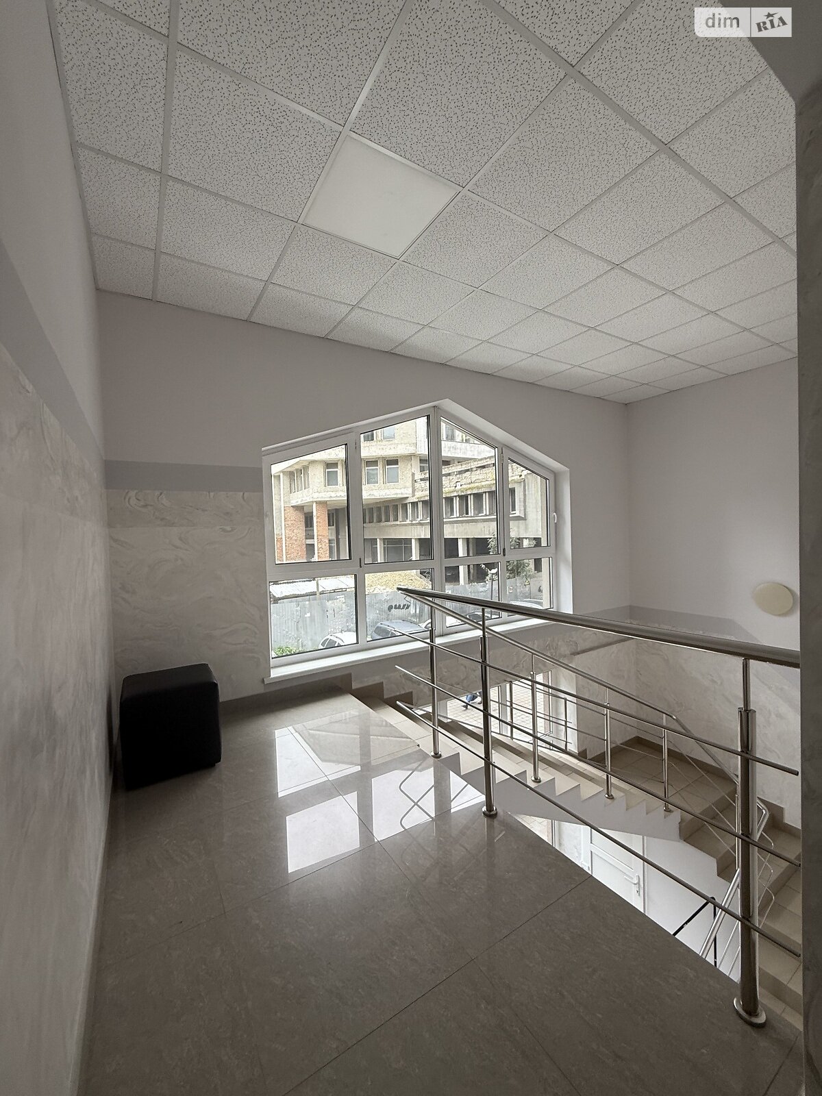 Комерційне приміщення в Тернополі, здам в оренду по Героїв Євромайдану площа 9, район Центр, ціна: 63 375 грн за об’єкт фото 1 Комерційне приміщення в Тернополі, здам в оренду по Героїв Євромайдану площа 9, район Центр, ціна: 63 375 грн за об’єкт фото 1