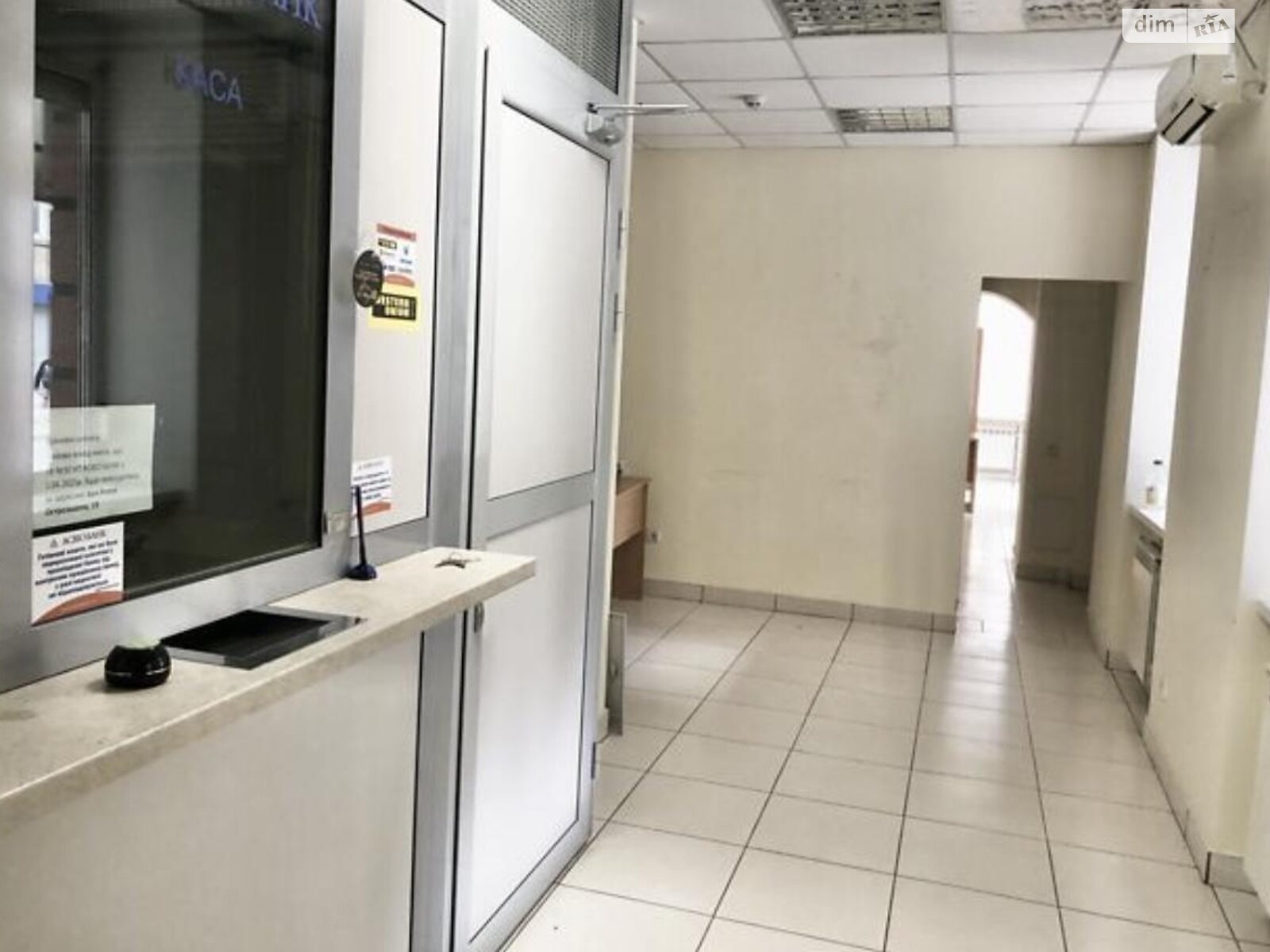 Коммерческое помещение в Тернополе, сдам в аренду по Хмельницкого Богдана улица, район Центр, цена: 40 000 грн за объект фото 1 Коммерческое помещение в Тернополе, сдам в аренду по Хмельницкого Богдана улица, район Центр, цена: 40 000 грн за объект фото 1