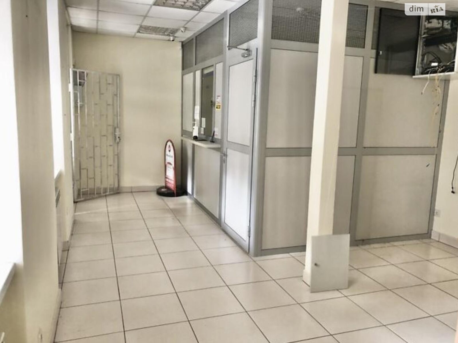 Коммерческое помещение в Тернополе, сдам в аренду по Хмельницкого Богдана улица, район Центр, цена: 40 000 грн за объект фото 1 Коммерческое помещение в Тернополе, сдам в аренду по Хмельницкого Богдана улица, район Центр, цена: 40 000 грн за объект фото 1