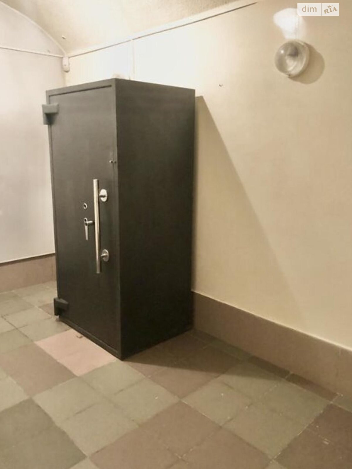 Коммерческое помещение в Тернополе, сдам в аренду по Хмельницкого Богдана улица, район Центр, цена: 40 000 грн за объект фото 1 Коммерческое помещение в Тернополе, сдам в аренду по Хмельницкого Богдана улица, район Центр, цена: 40 000 грн за объект фото 1