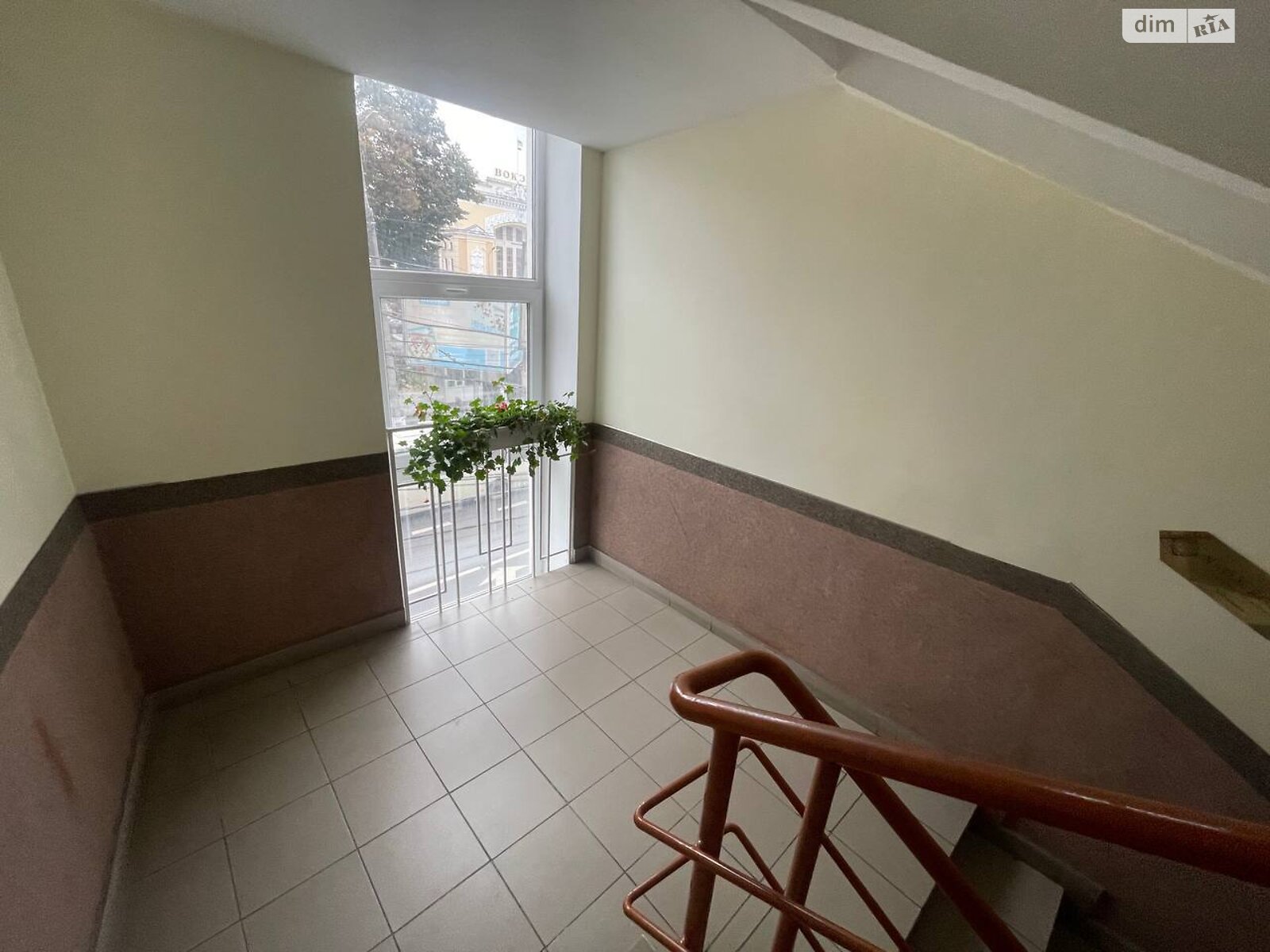 Коммерческое помещение в Тернополе, сдам в аренду по Хмельницкого Богдана улица, район Центр, цена: 6 000 грн за объект фото 1 Коммерческое помещение в Тернополе, сдам в аренду по Хмельницкого Богдана улица, район Центр, цена: 6 000 грн за объект фото 1