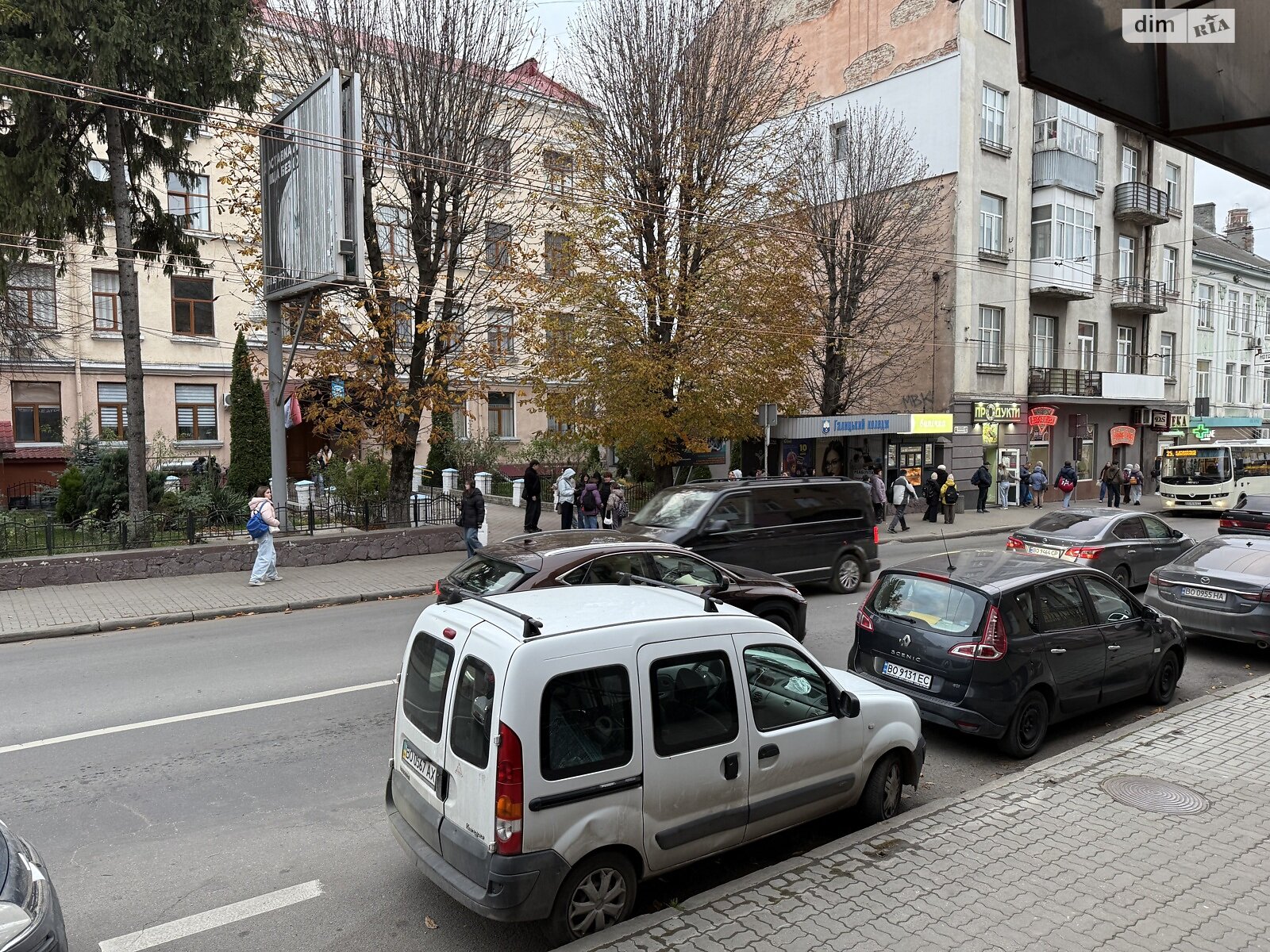 Комерційне приміщення в Тернополі, здам в оренду по Хмельницького Богдана вулиця 14, район Центр, ціна: 40 000 грн за об’єкт фото 1