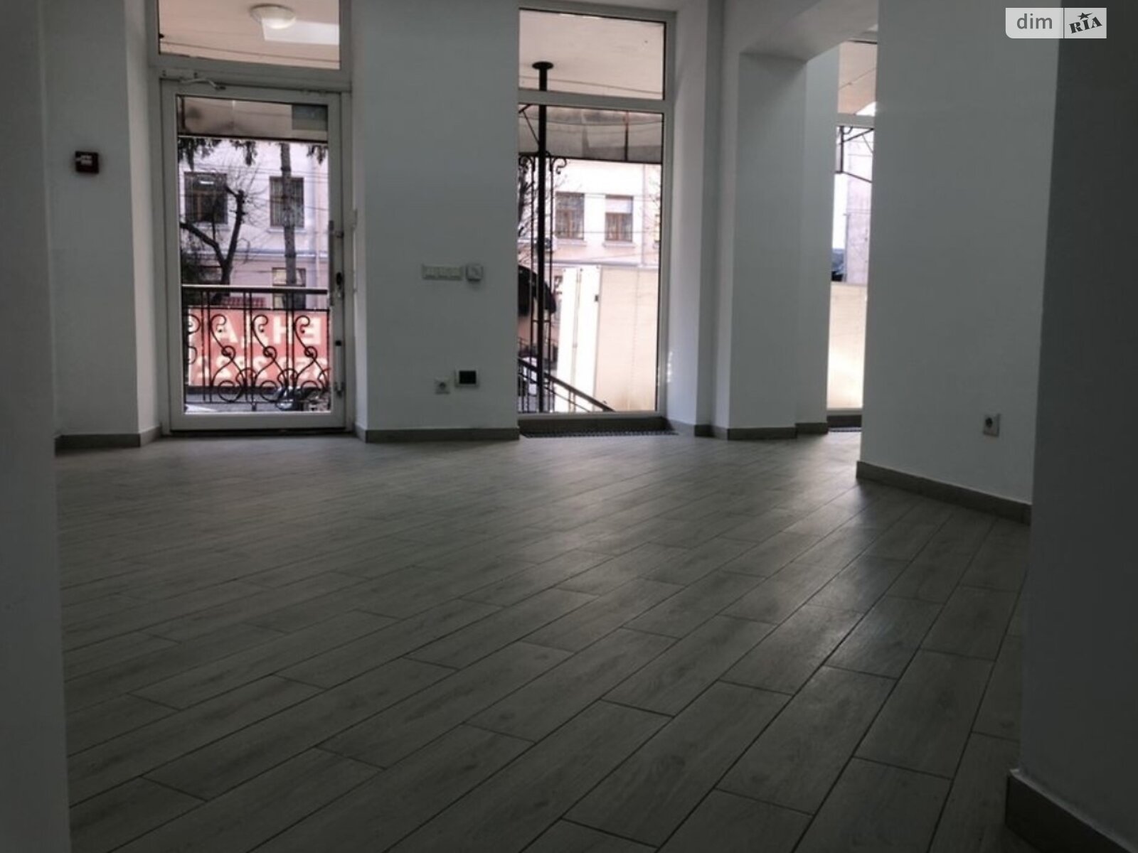 Коммерческое помещение в Тернополе, сдам в аренду по Хмельницкого Богдана улица, район Центр, цена: 36 000 грн за объект фото 1